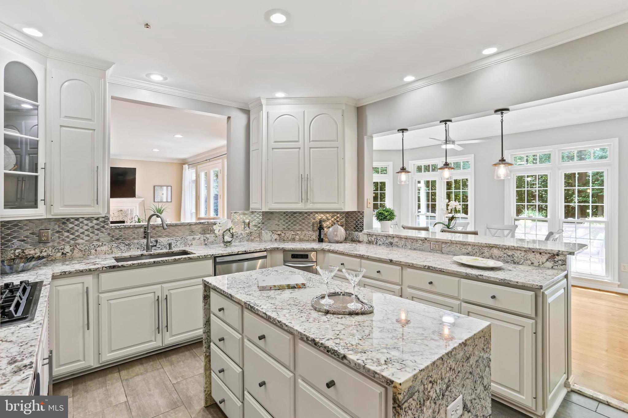 CHAPEL WOODS - Residential