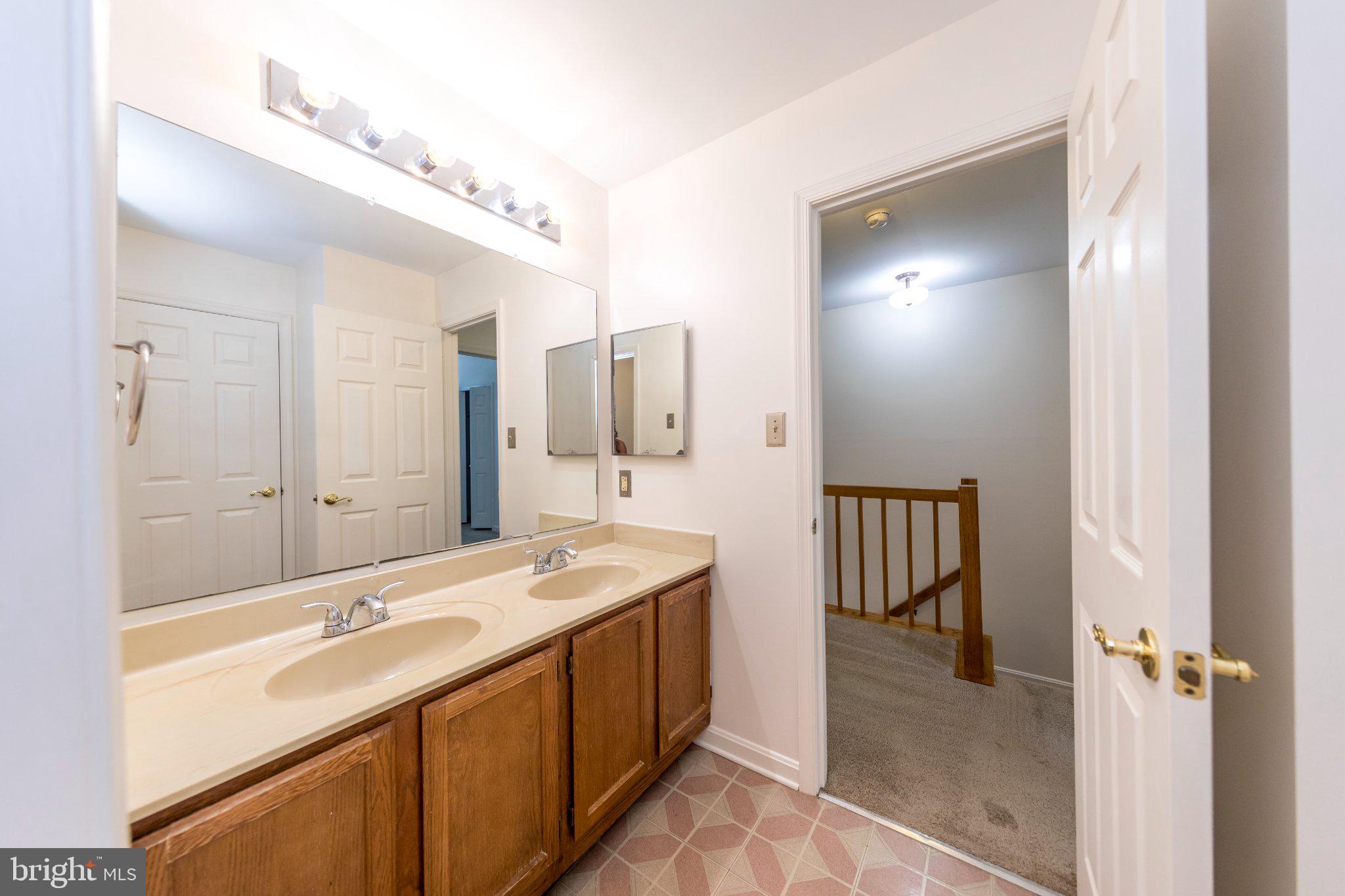 MAJORS CHOICE - Residential