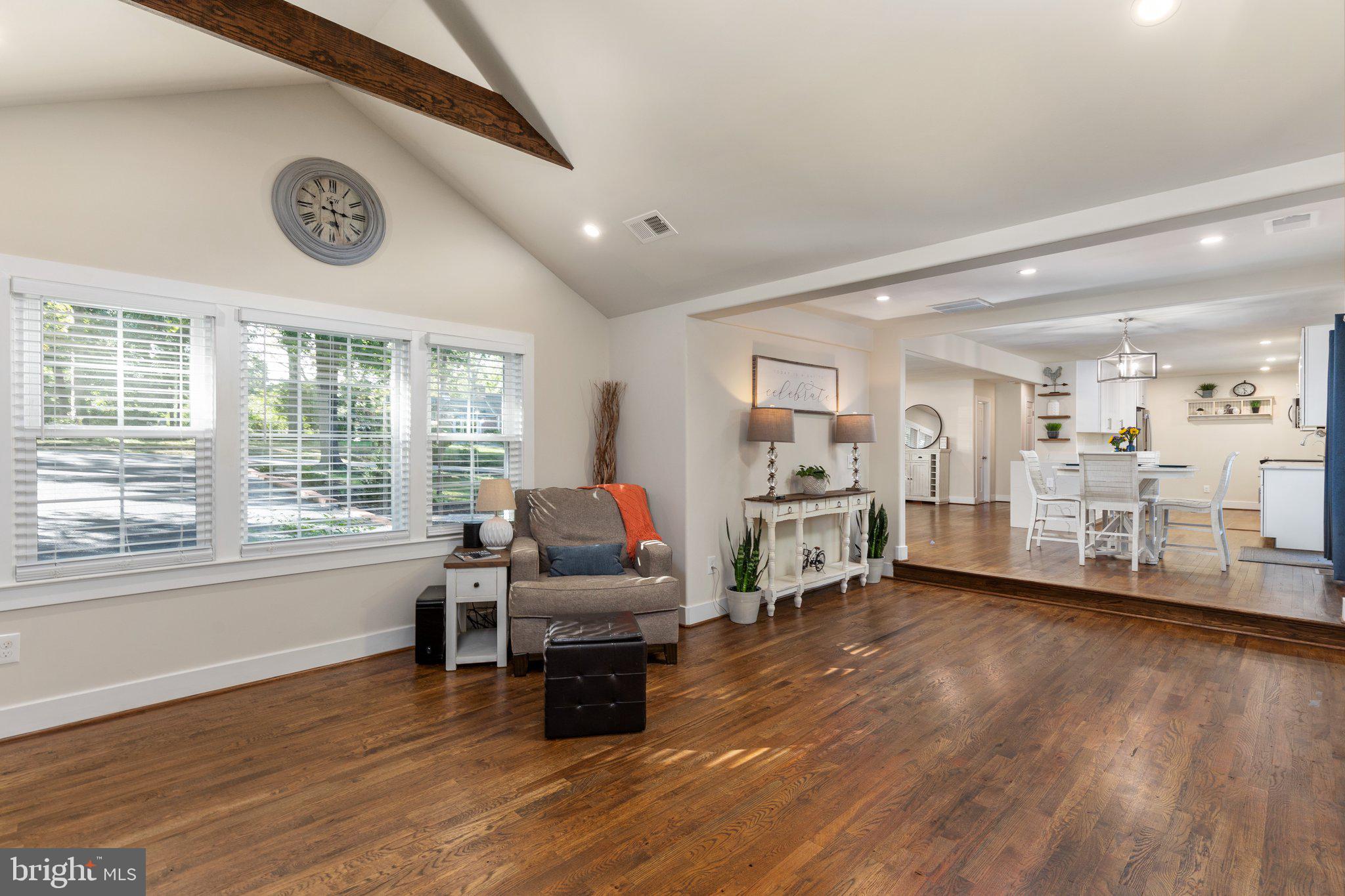 WOODLEY HILLS - Residential