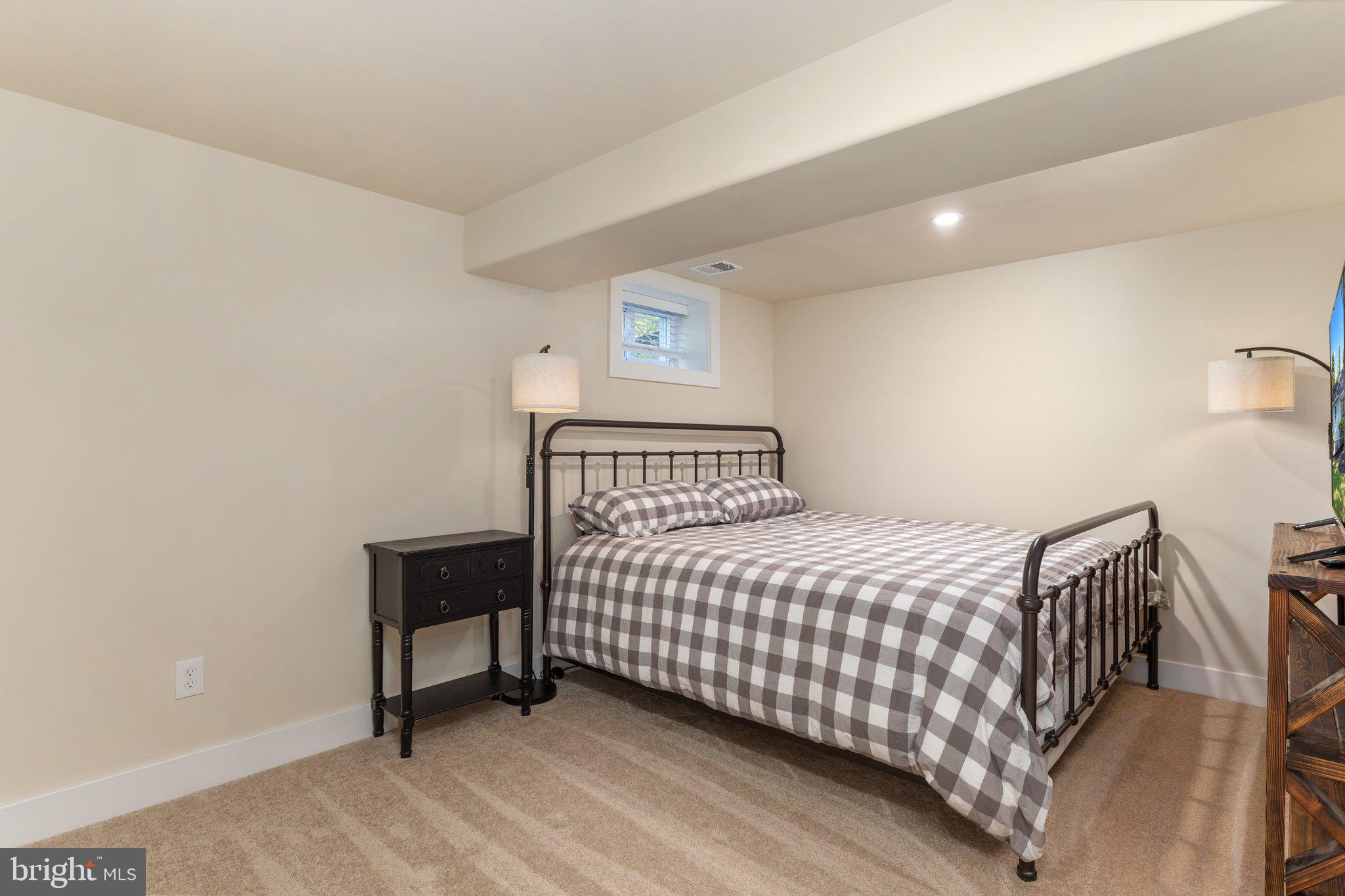 WOODLEY HILLS - Residential
