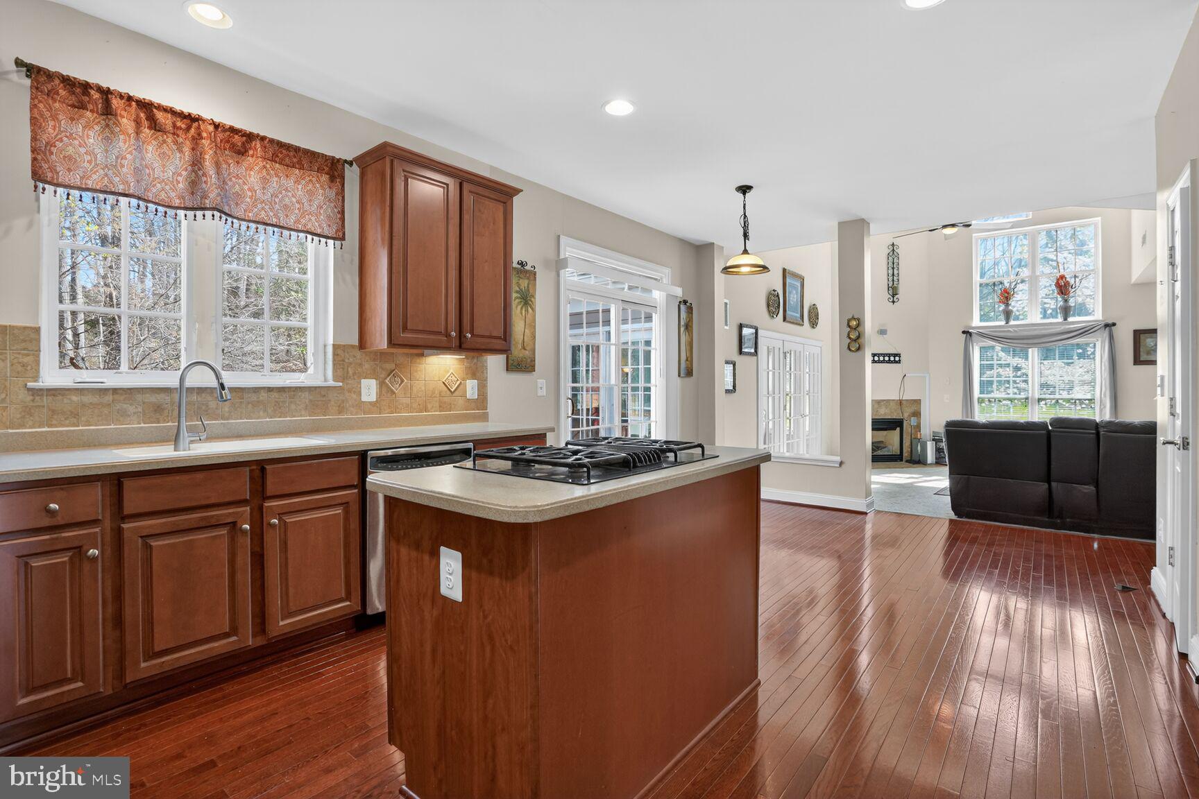 RESERVE AT POTOMAC CREST - Residential