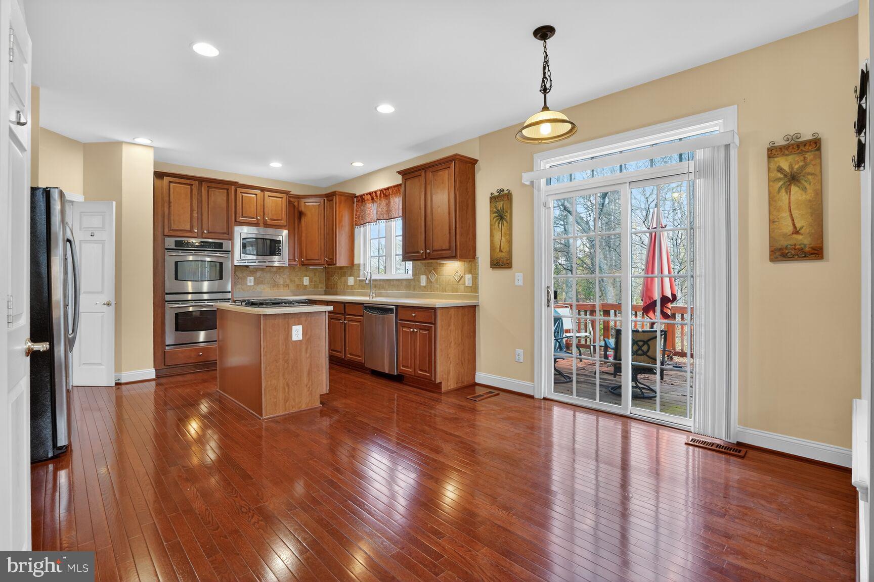 RESERVE AT POTOMAC CREST - Residential