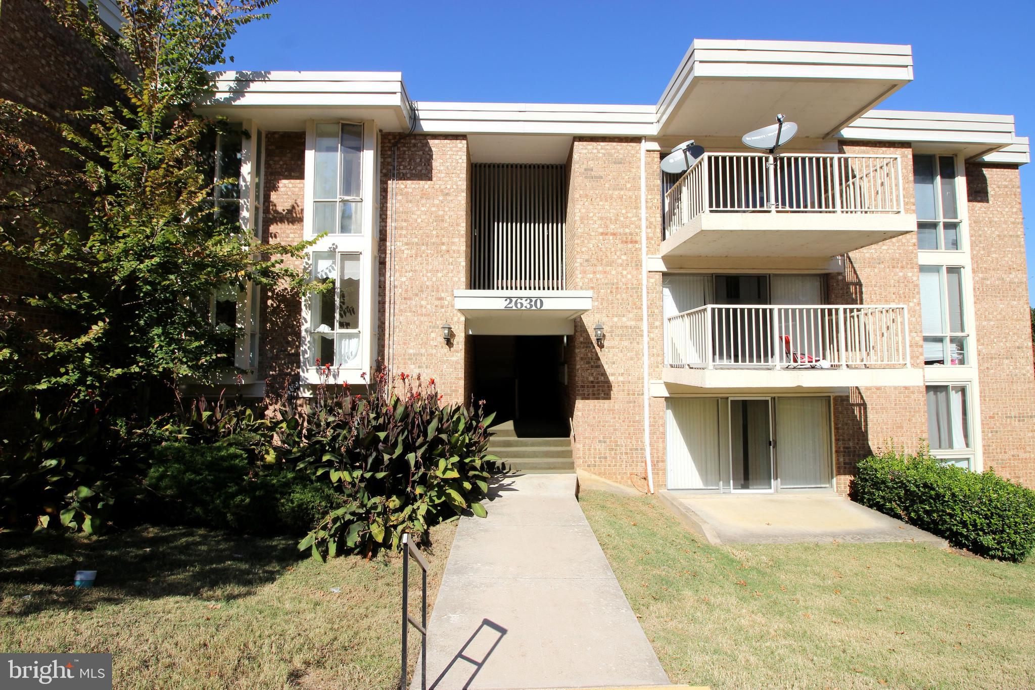 HUNTINGTON CLUB - Residential Lease