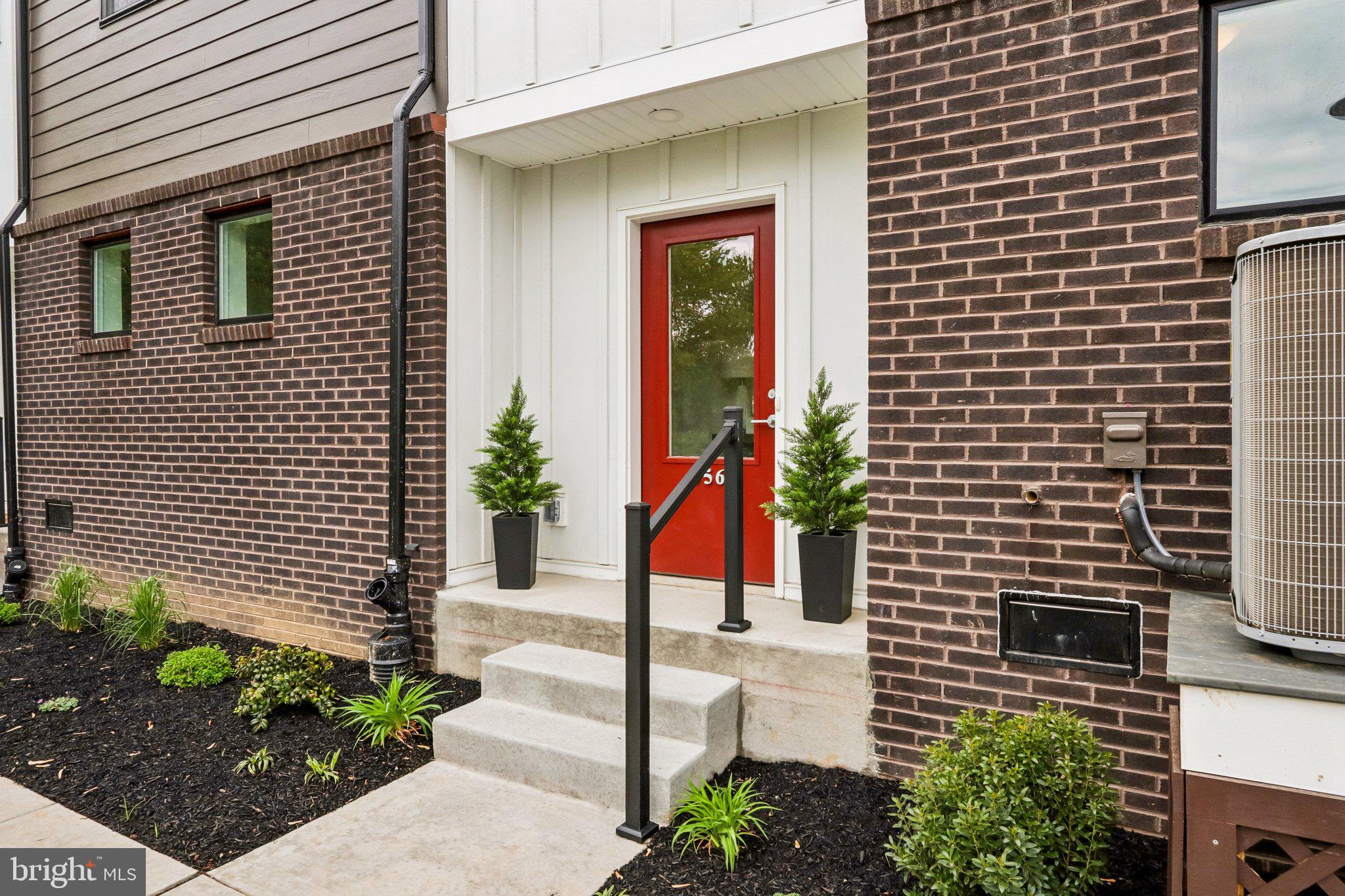 RIVER PLACE - Residential