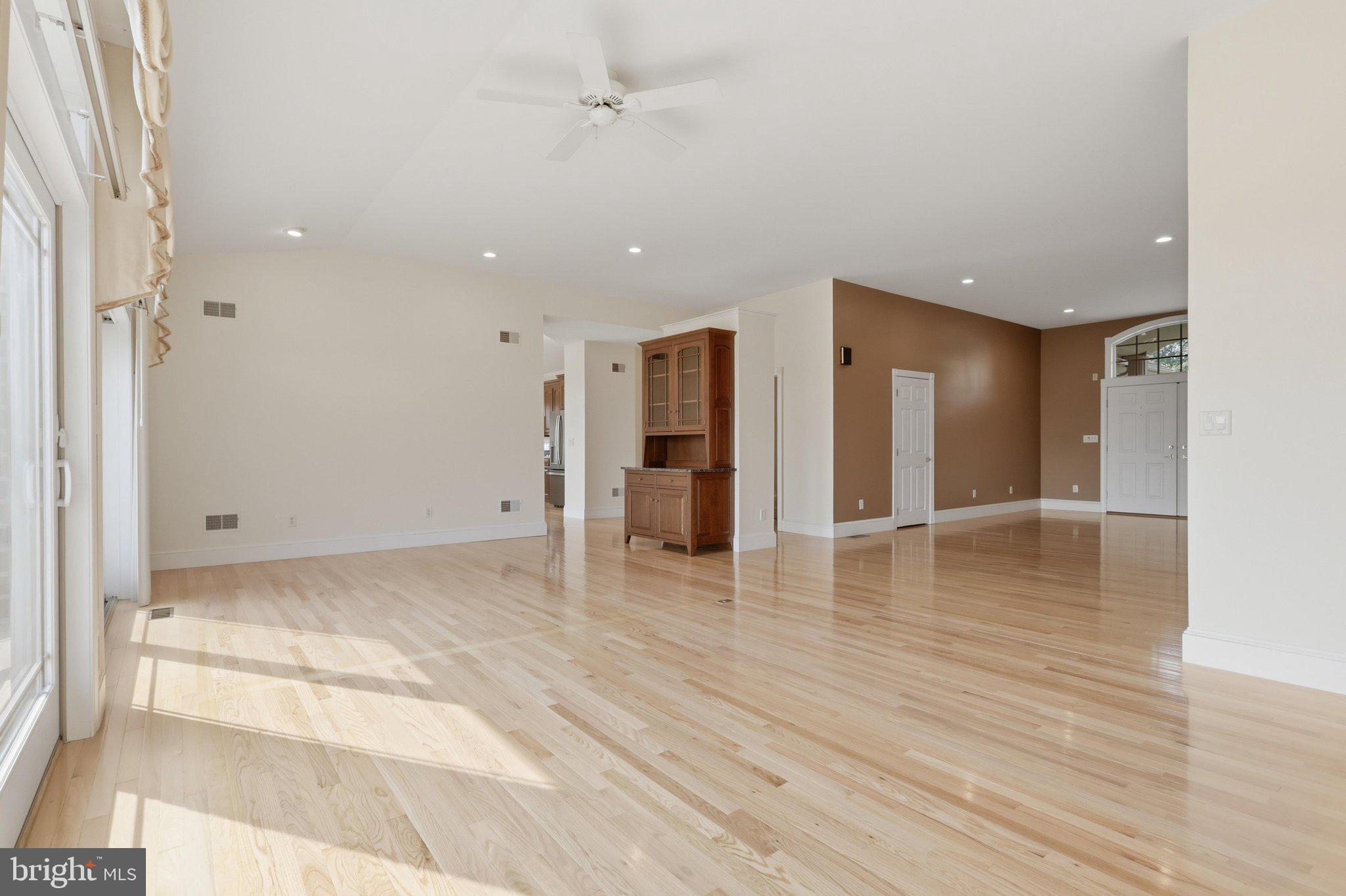 MOUNTAIN VIEW TERRACE - Residential