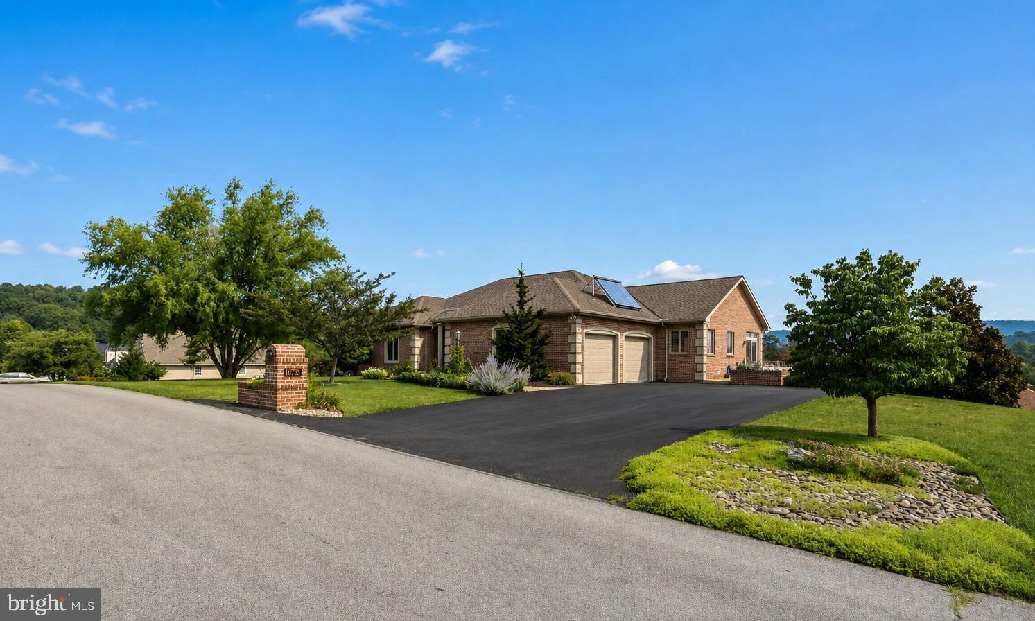 MOUNTAIN VIEW TERRACE - Residential