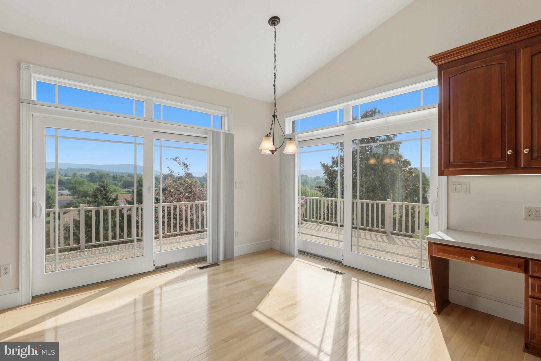 MOUNTAIN VIEW TERRACE - Residential