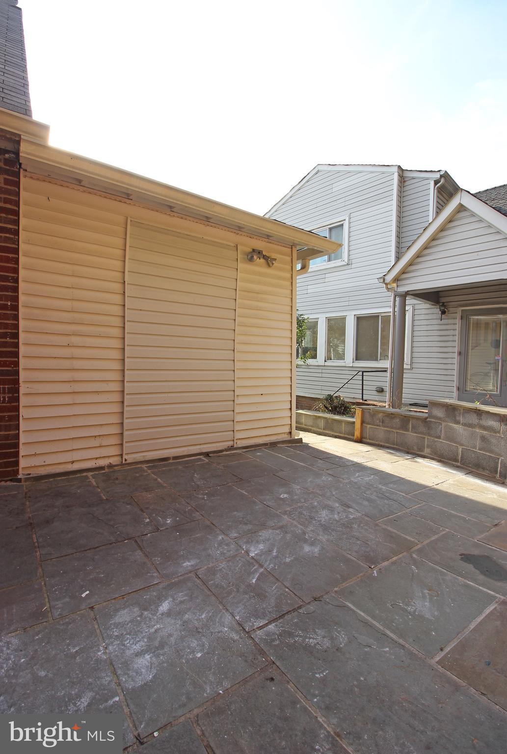 OAKCREST - Residential Lease