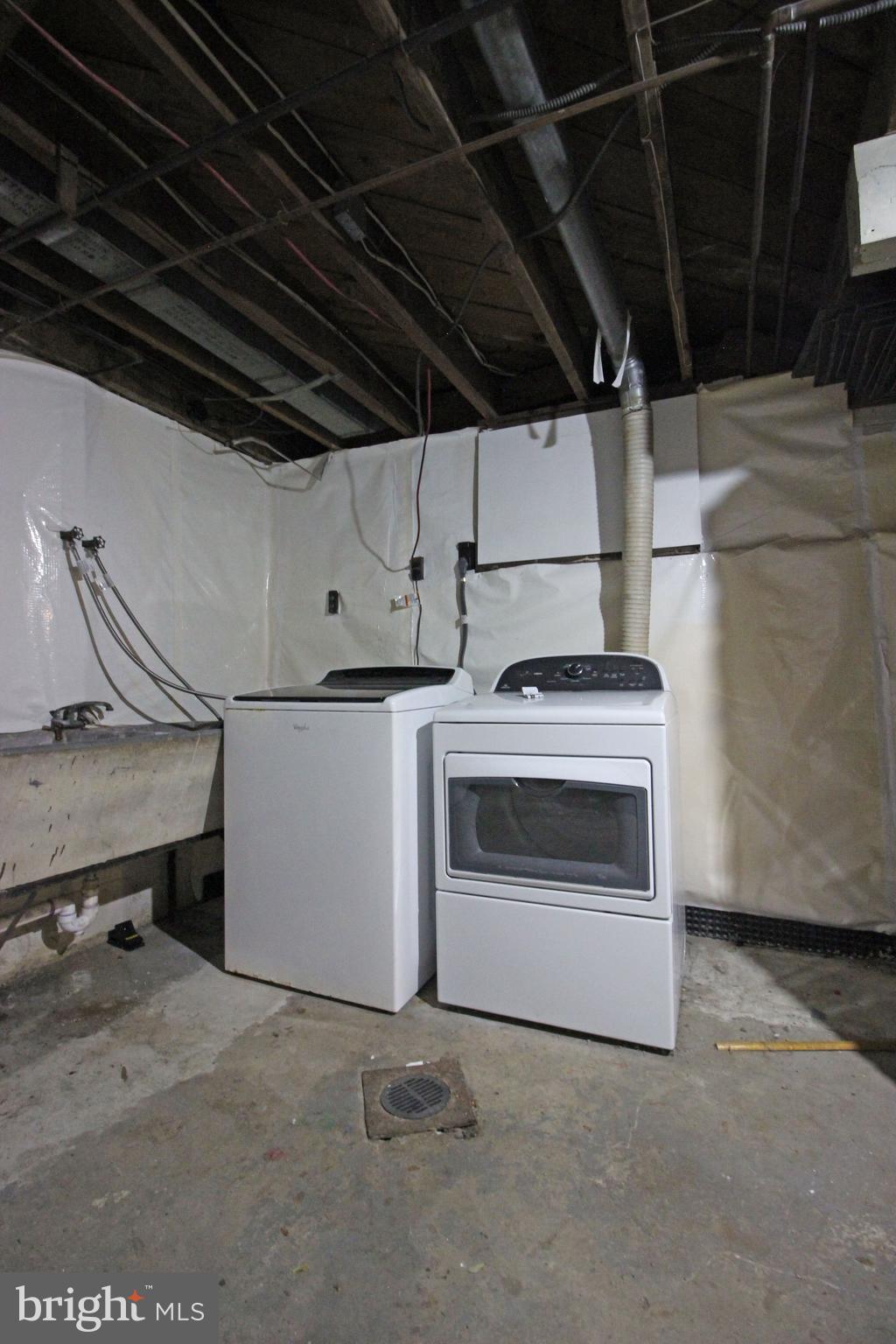 OAKCREST - Residential Lease