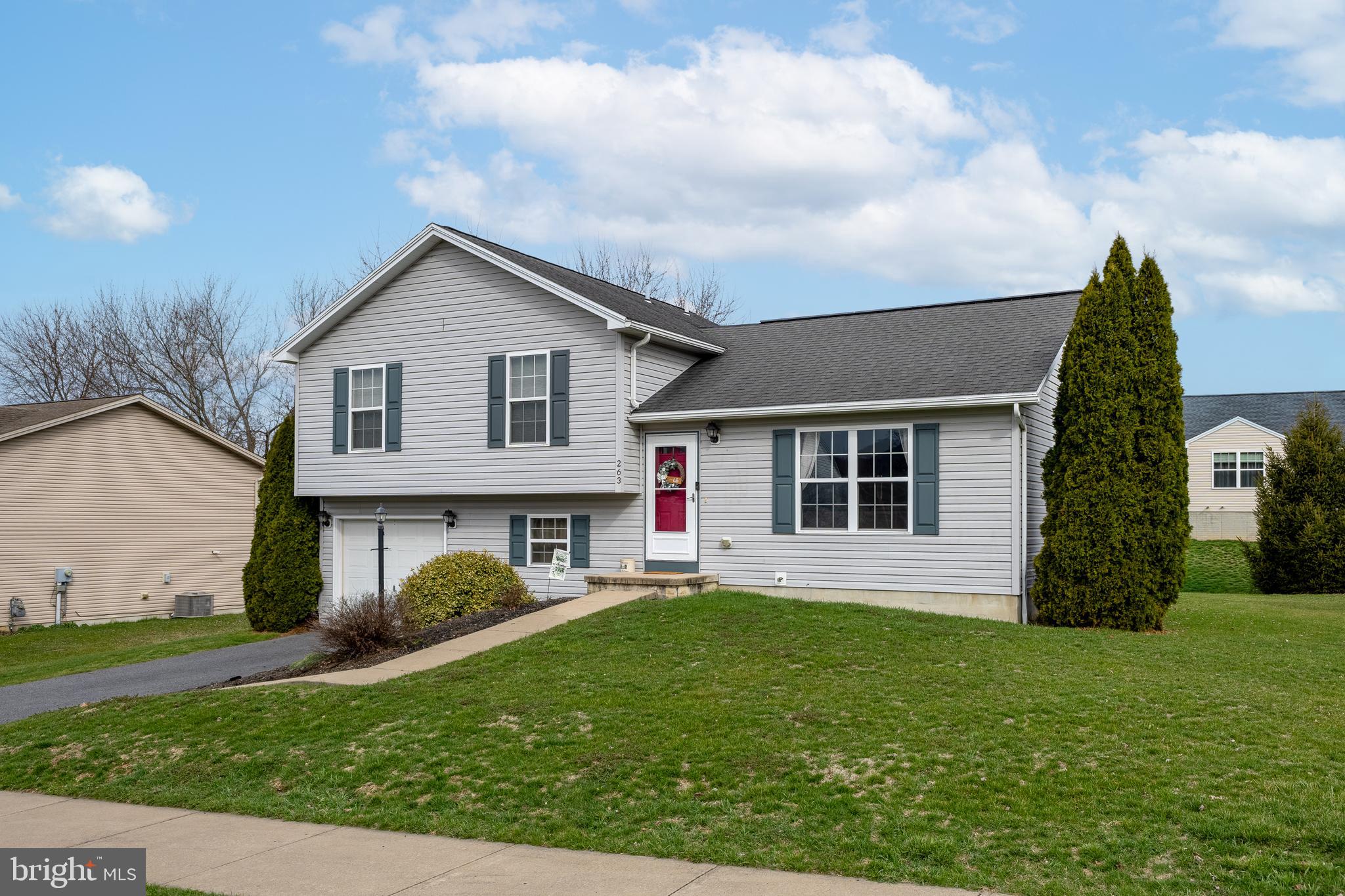 PLEASANT HILLS - Residential