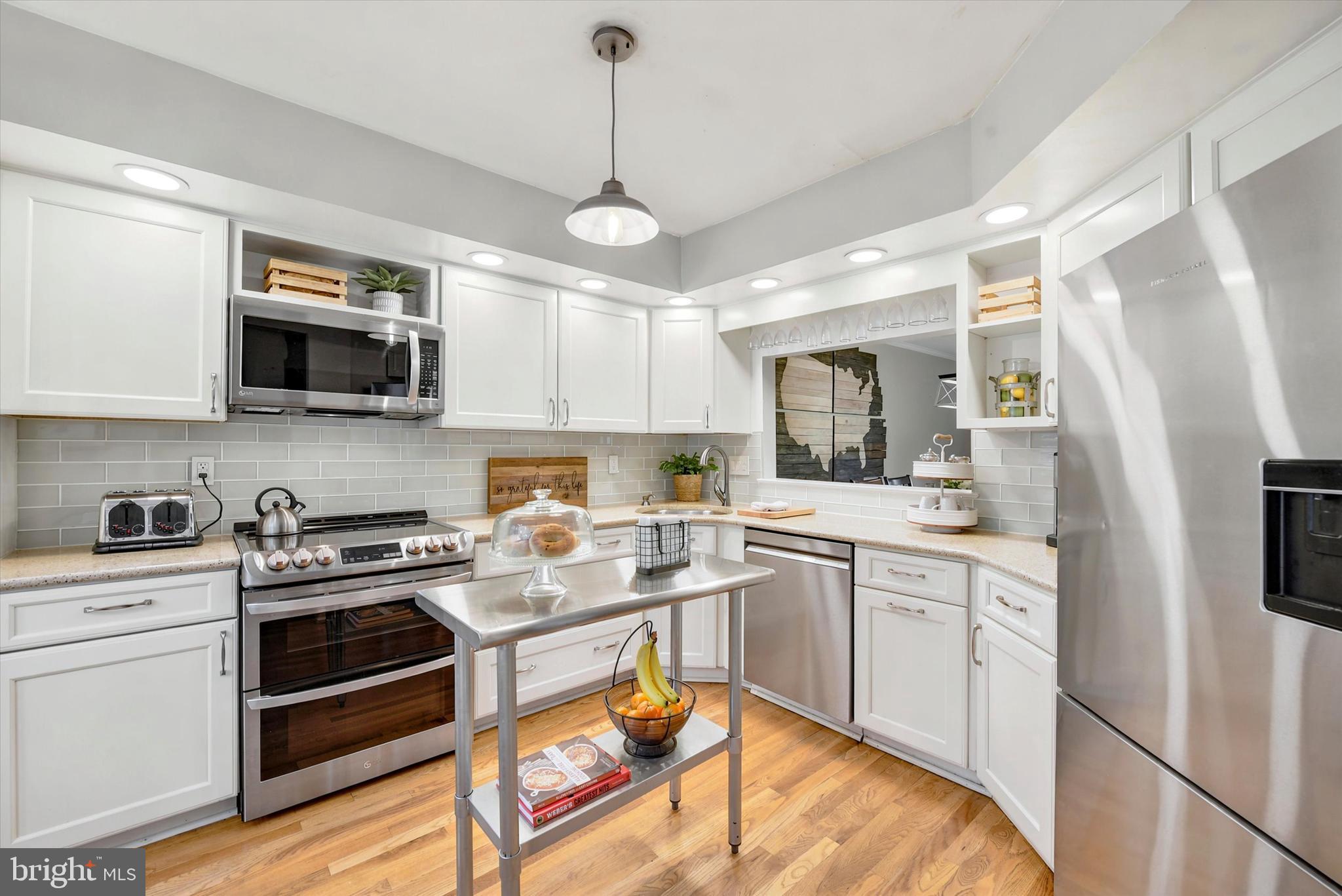 SPRINGHILL FARM - Residential