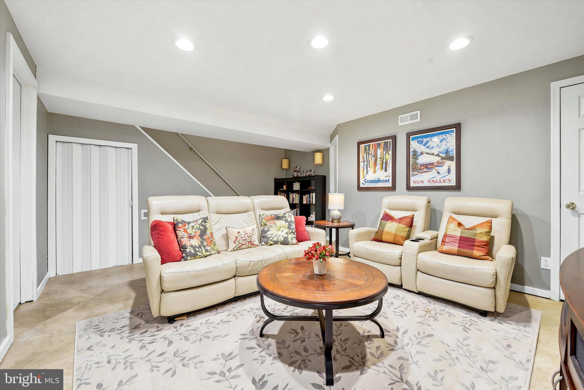 SPRINGHILL FARM - Residential