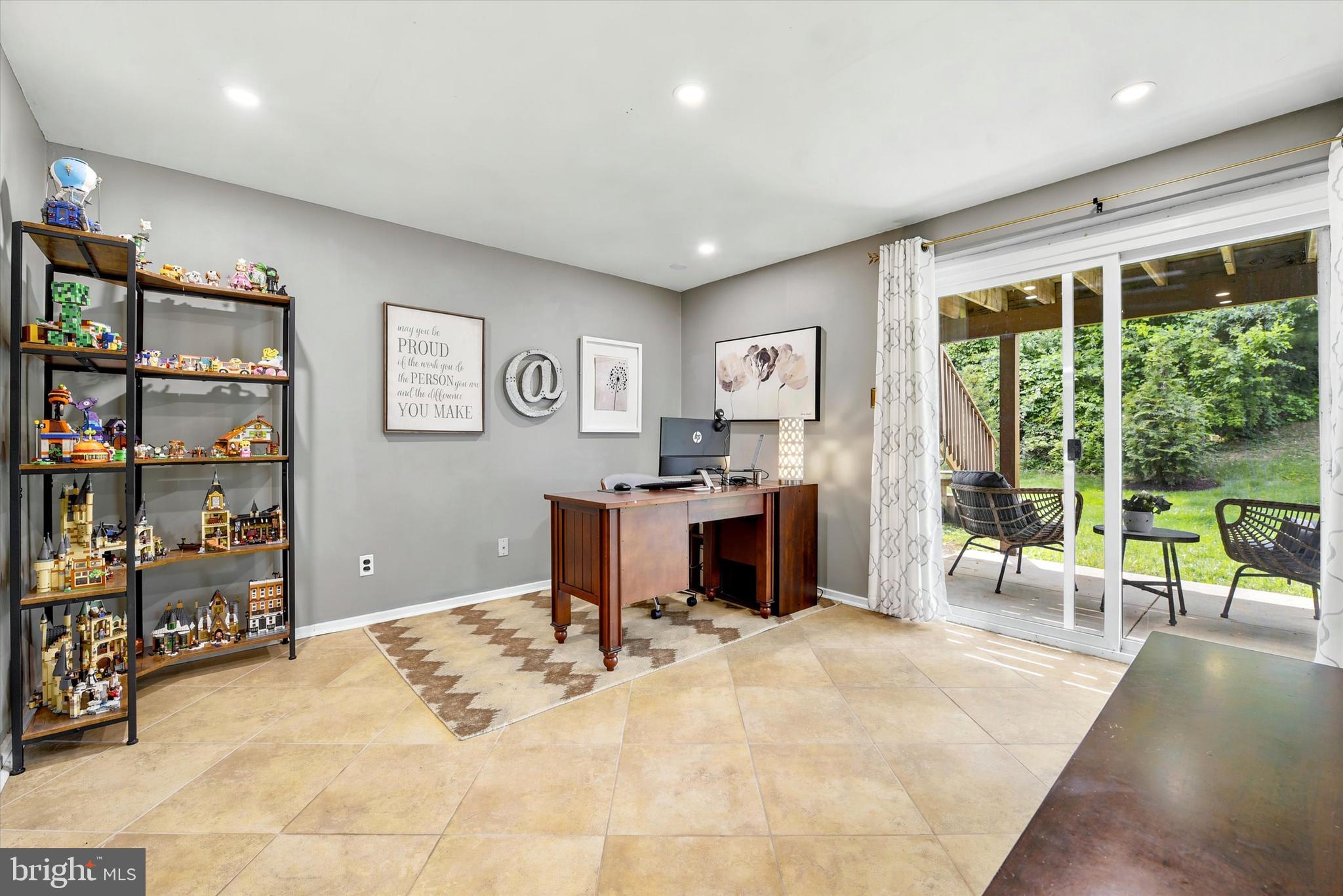 SPRINGHILL FARM - Residential