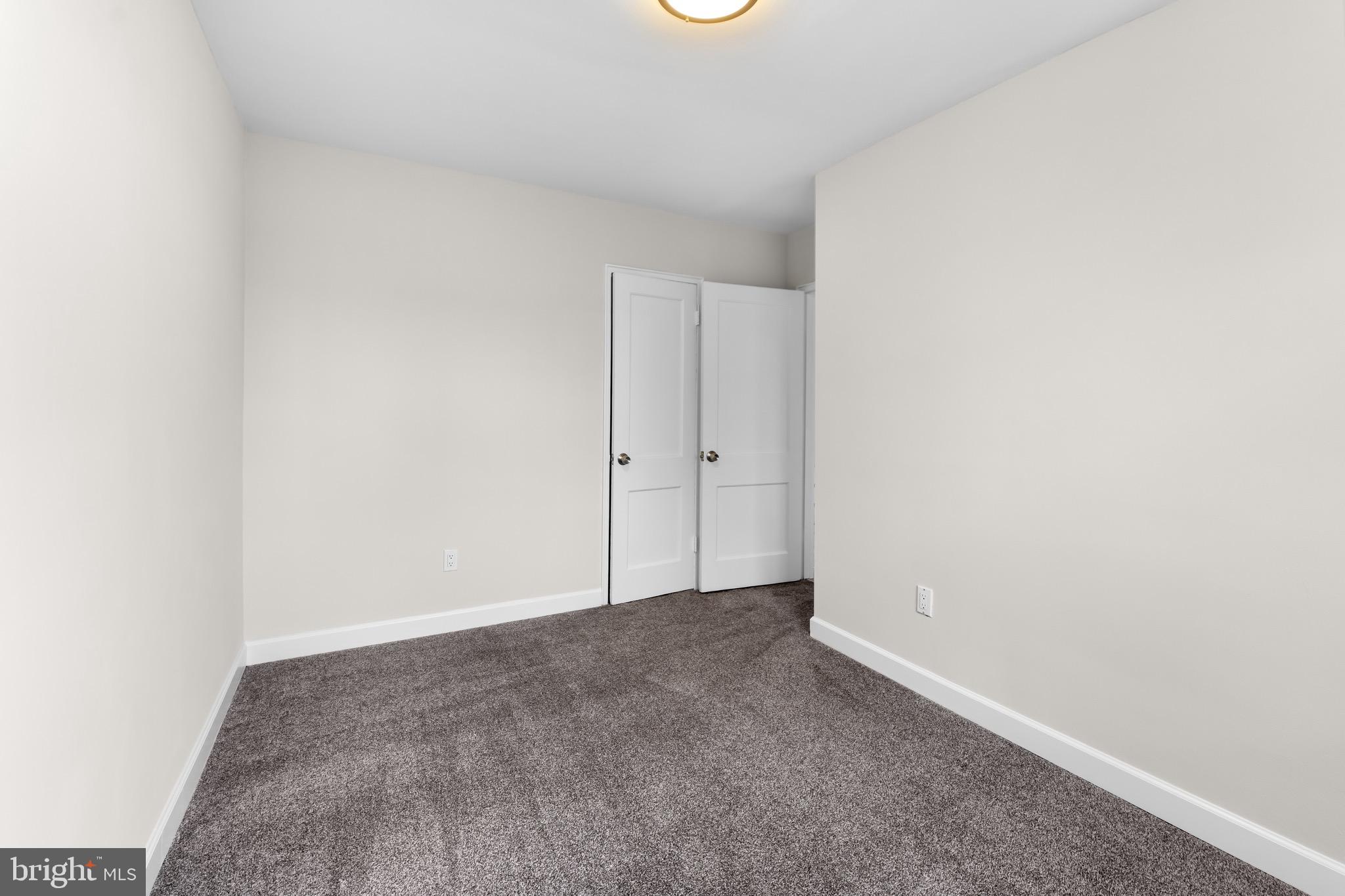 GLASSMANOR - Residential
