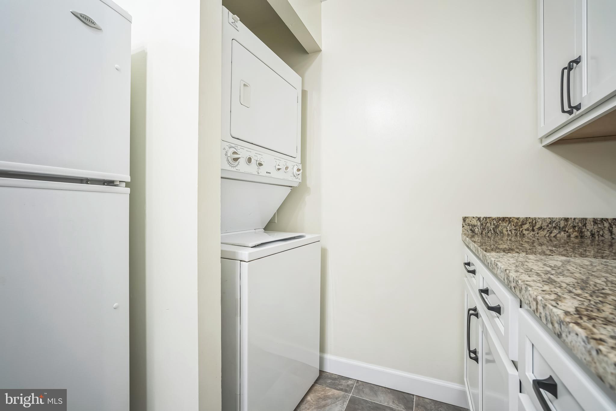 HALLMARK - Residential Lease