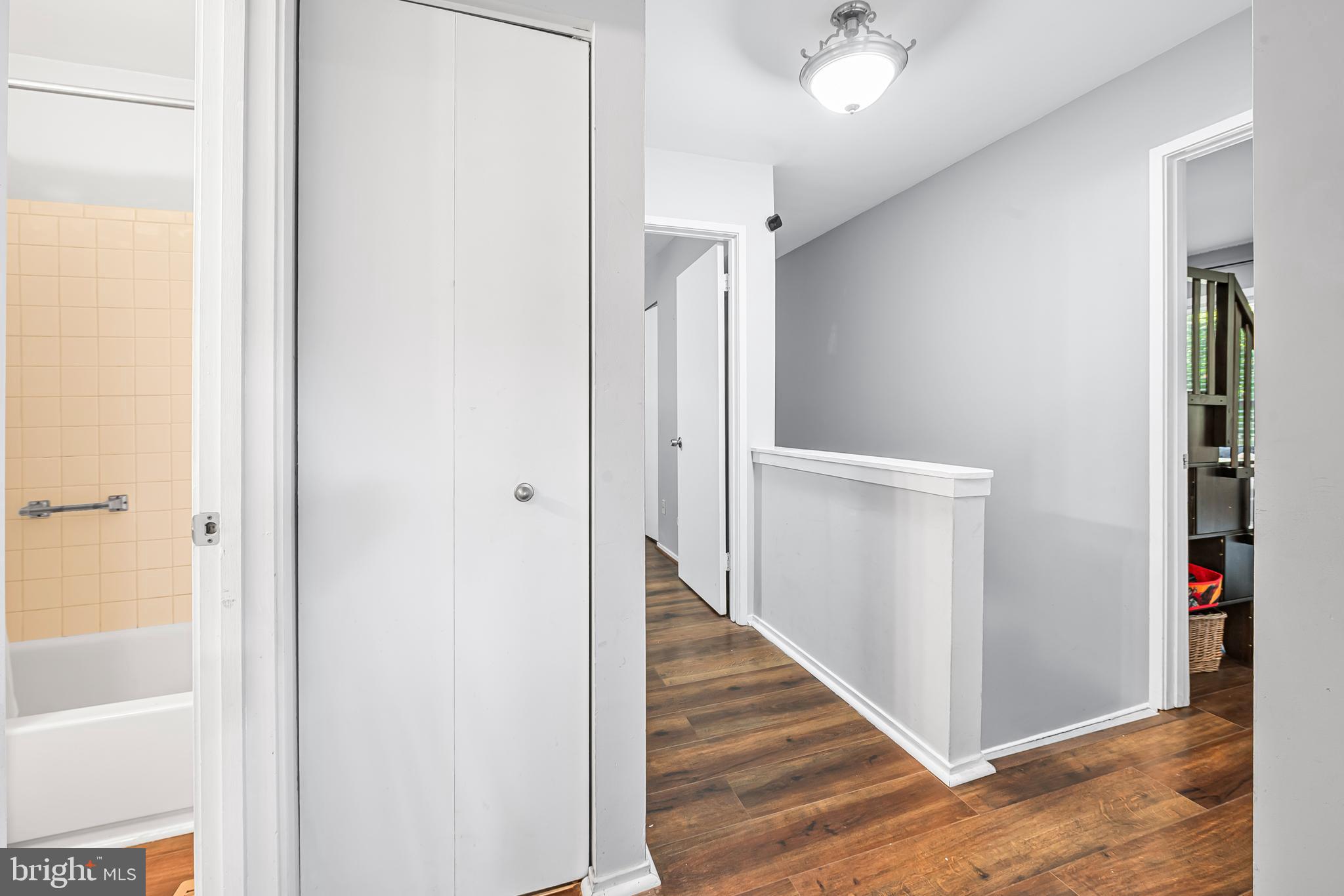 MARYLAND PLACE - Residential