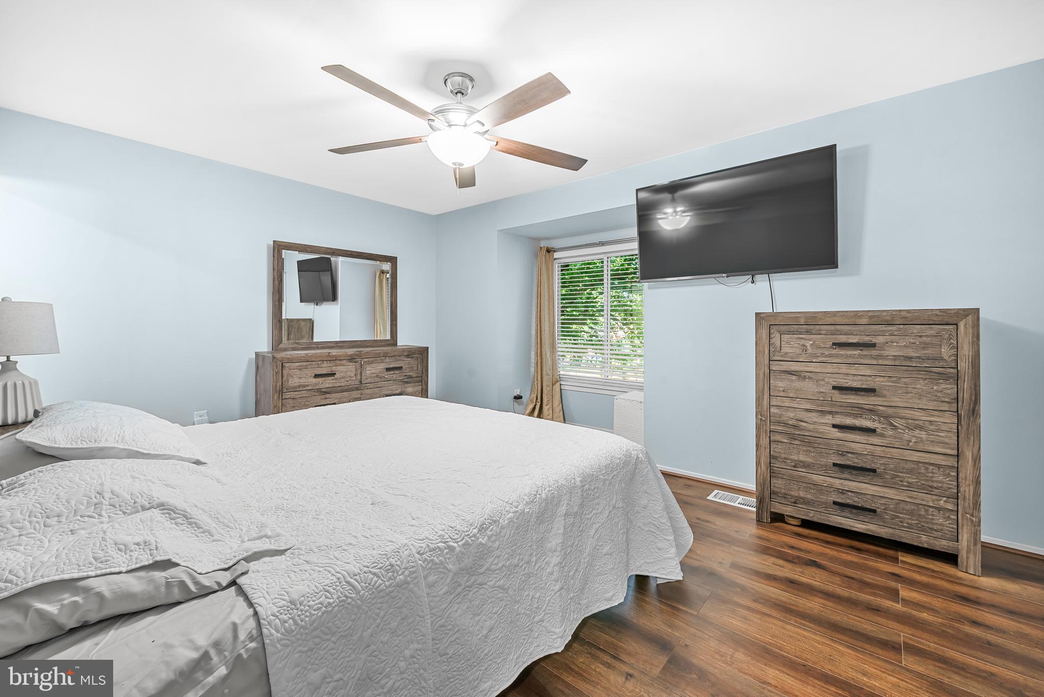MARYLAND PLACE - Residential