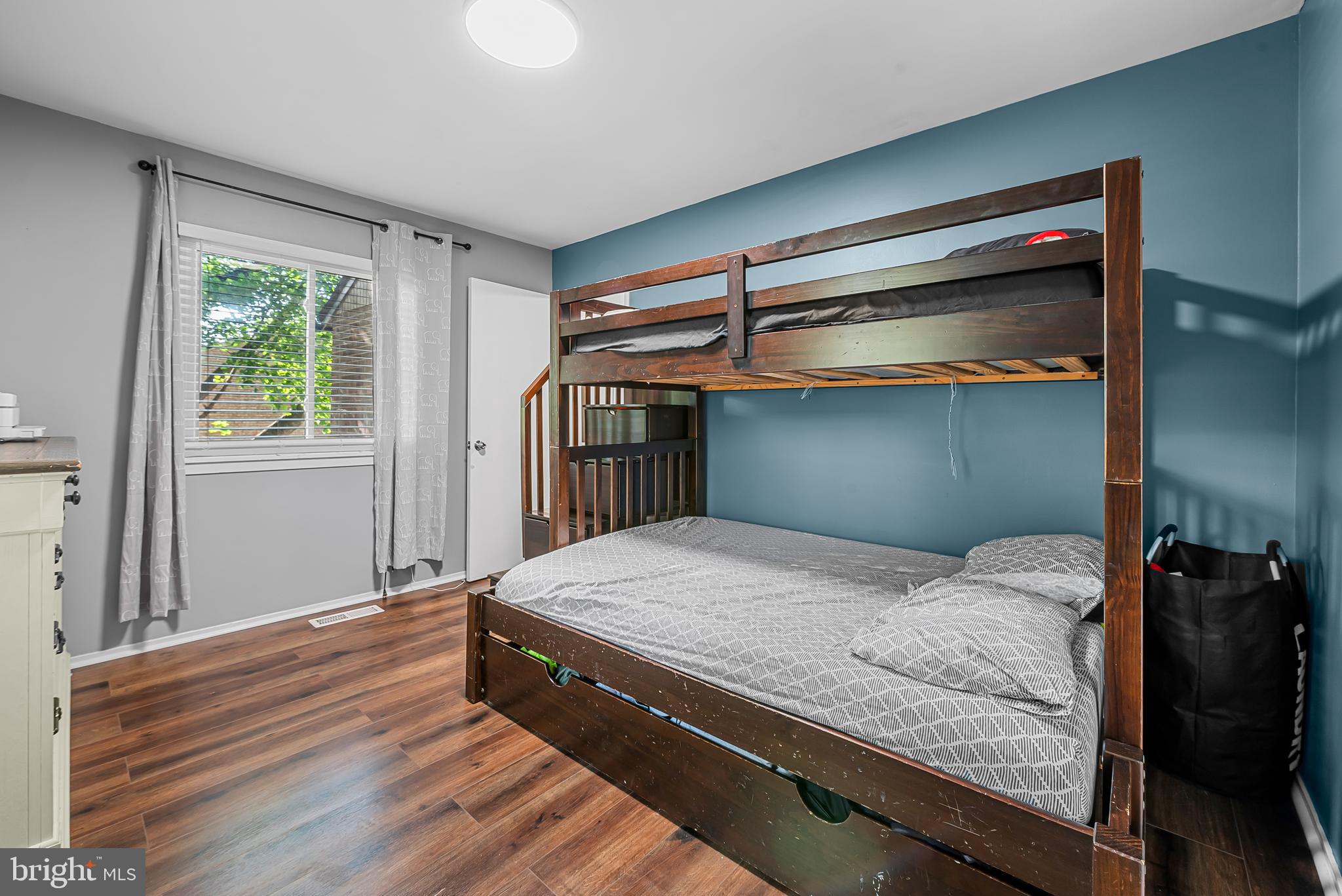 MARYLAND PLACE - Residential