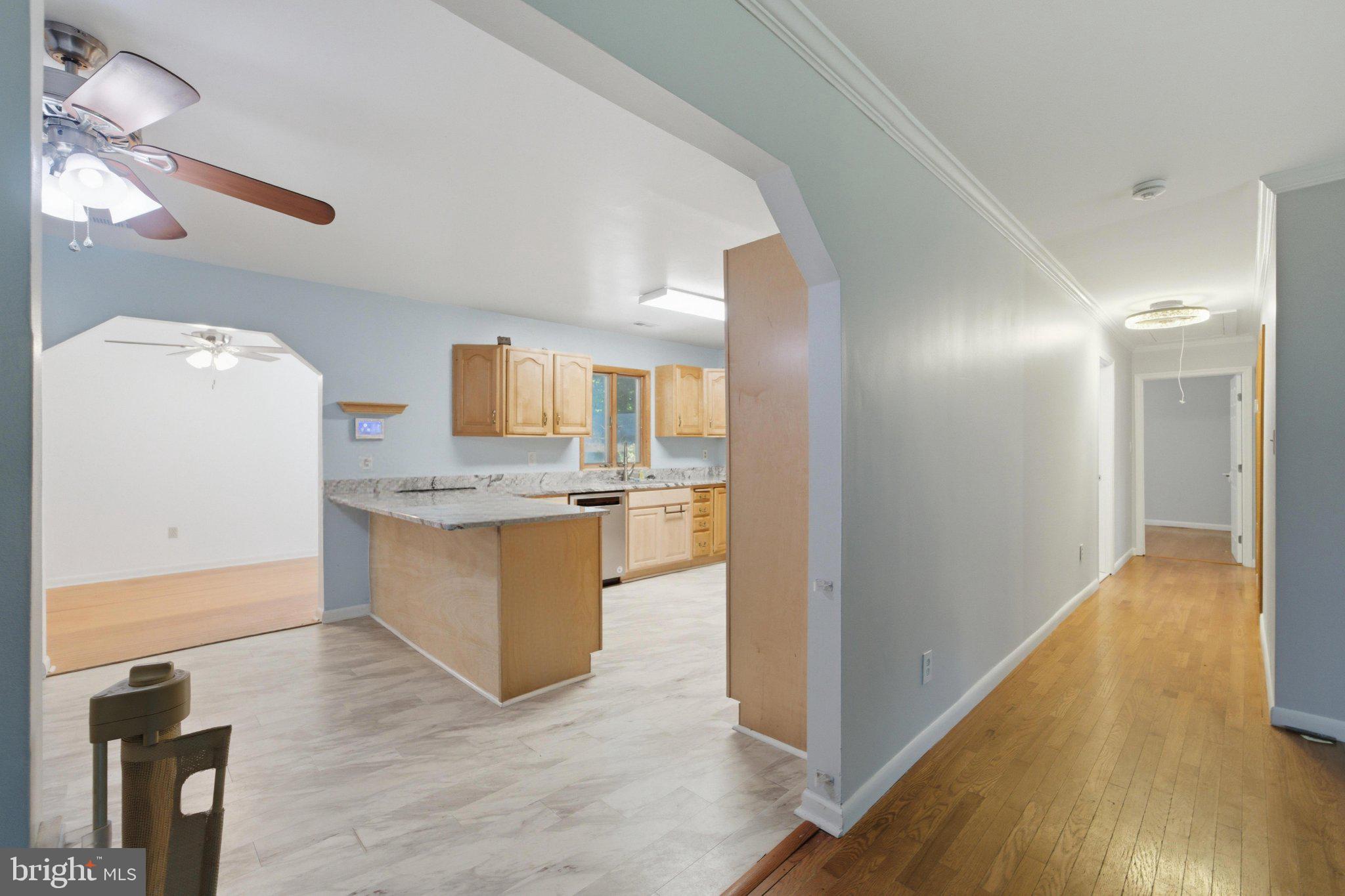TOWN CREEK MANOR - Residential
