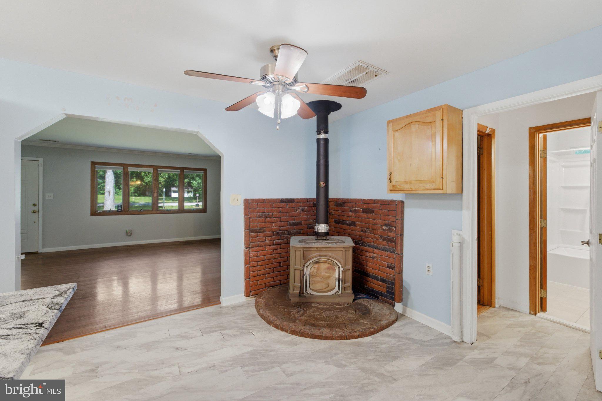 TOWN CREEK MANOR - Residential