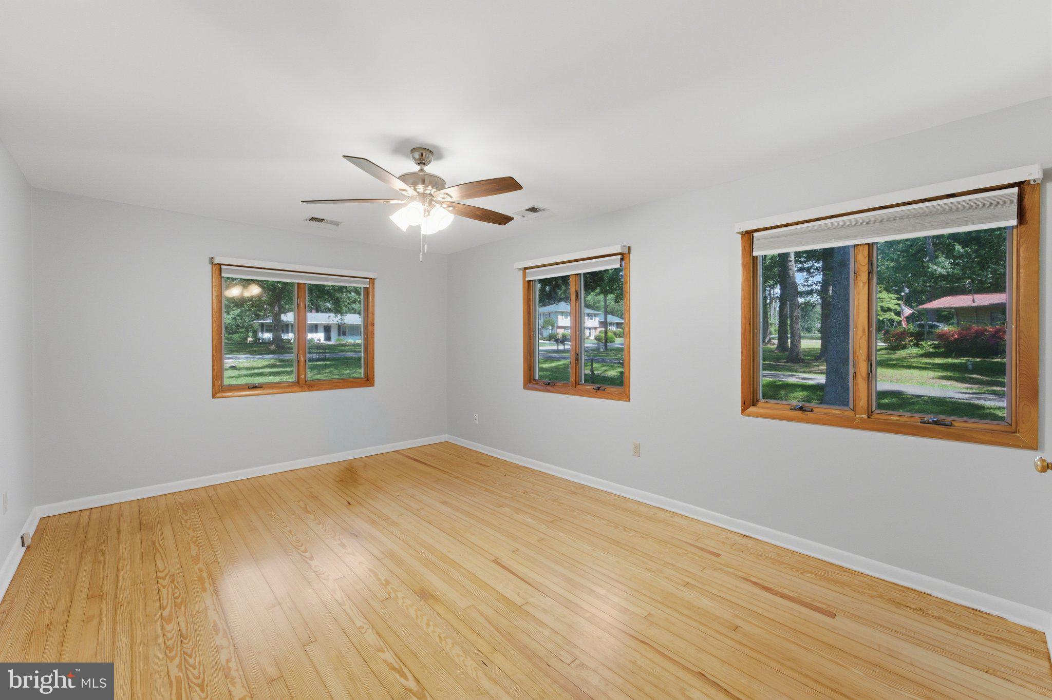 TOWN CREEK MANOR - Residential