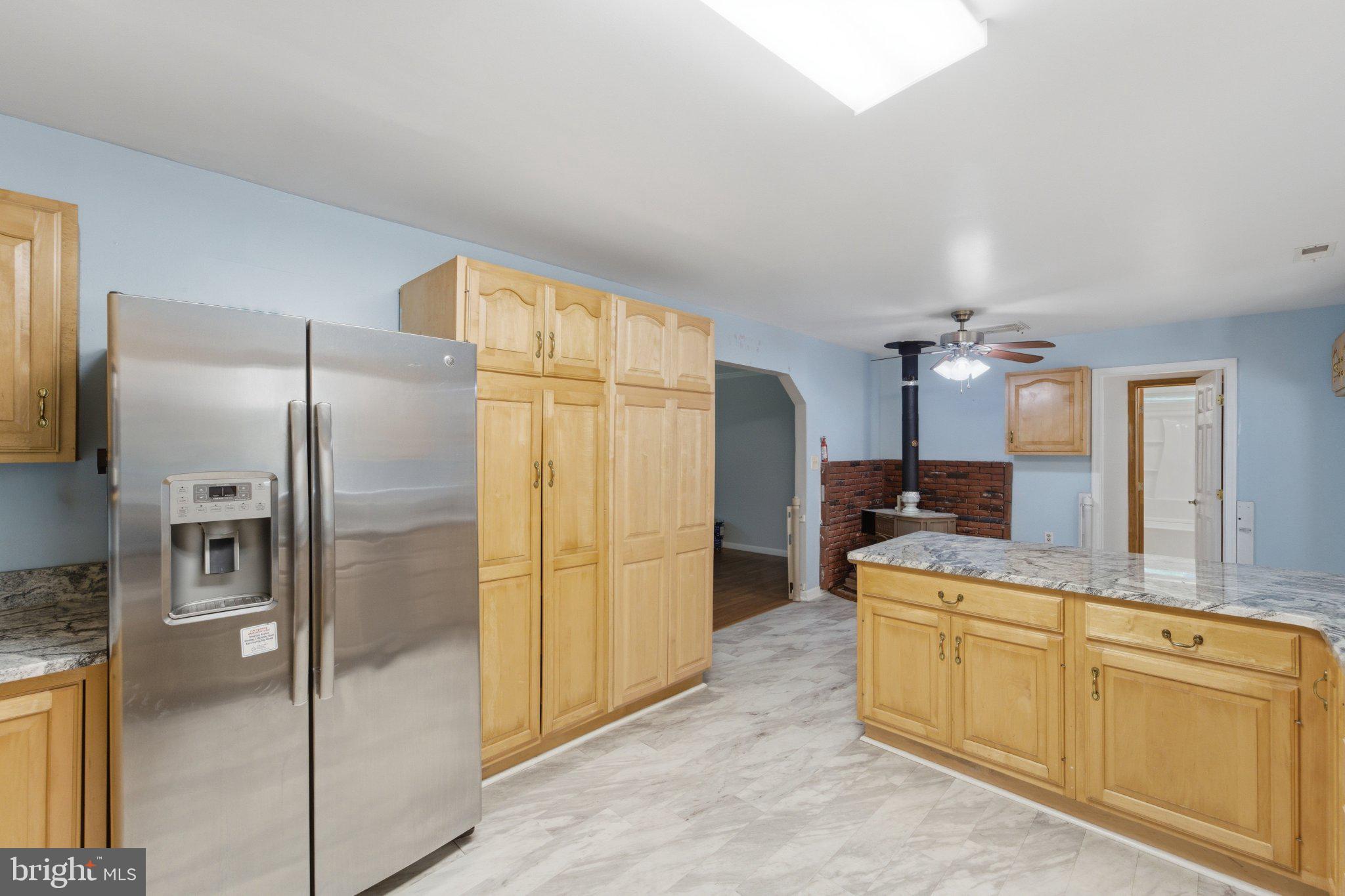 TOWN CREEK MANOR - Residential