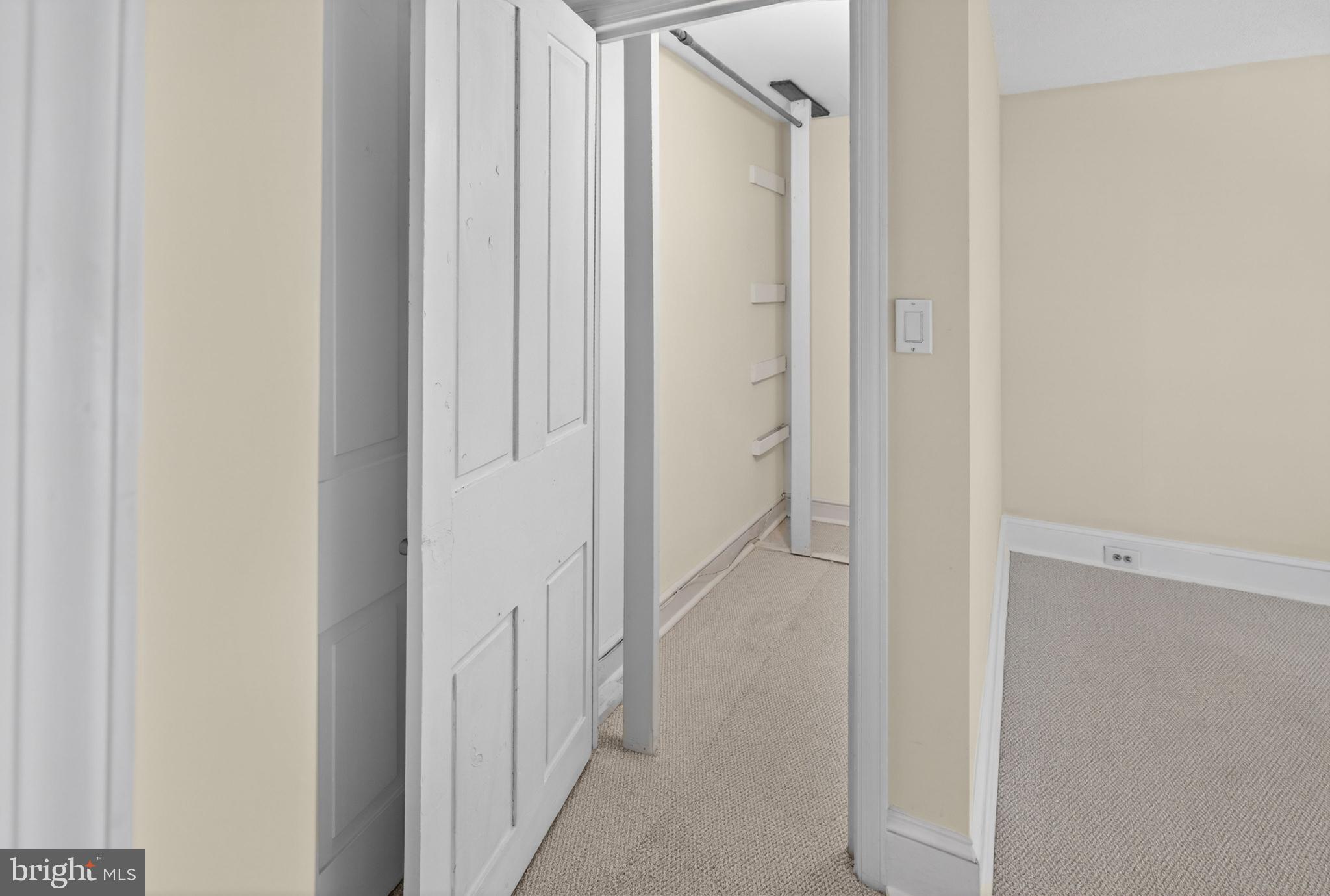 SPRING MILL - Residential
