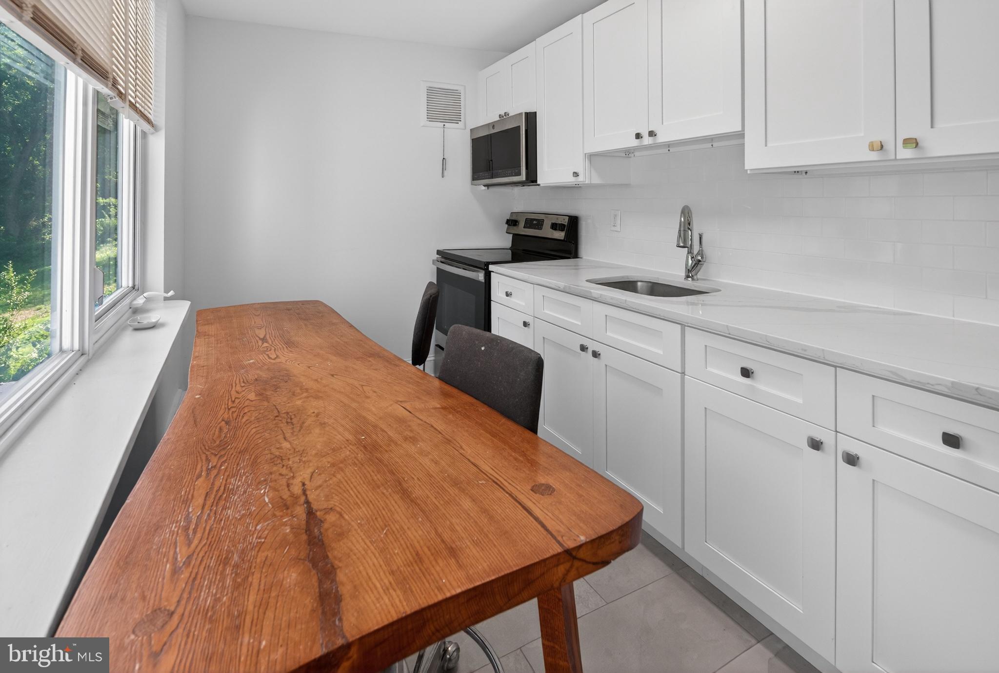 SPRING MILL - Residential