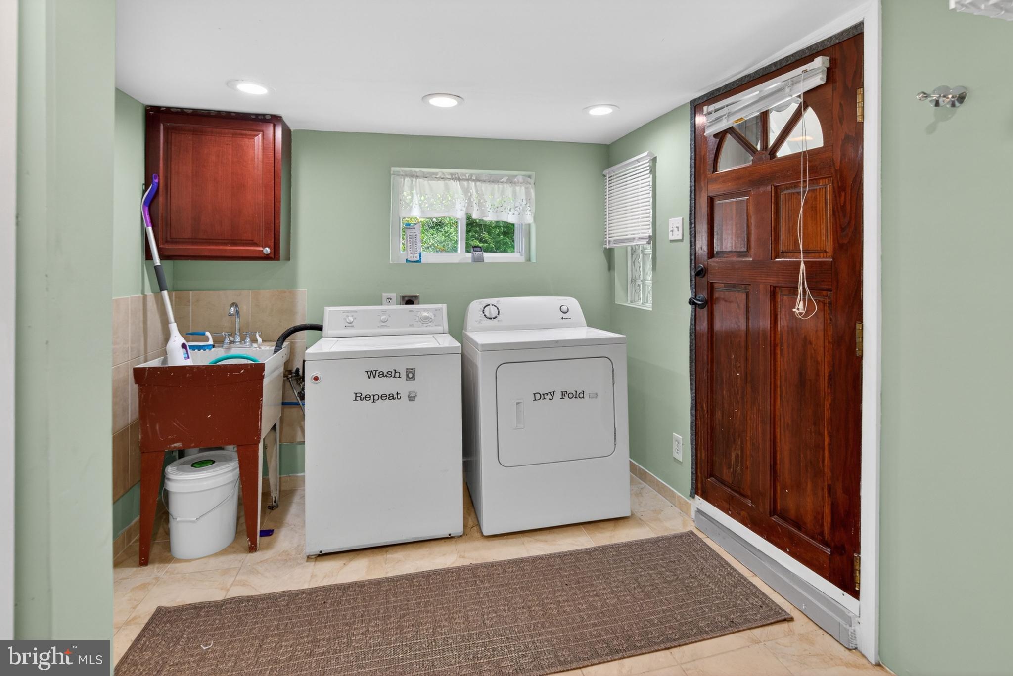 SPRING MILL - Residential