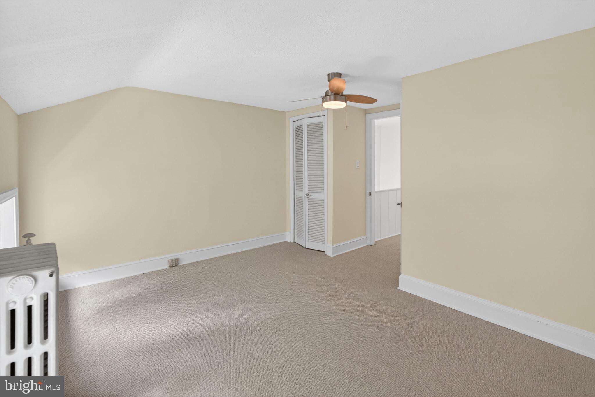 SPRING MILL - Residential