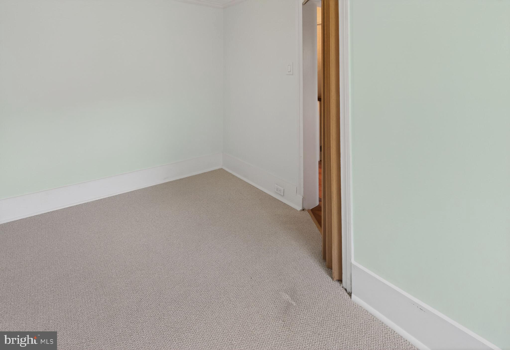SPRING MILL - Residential