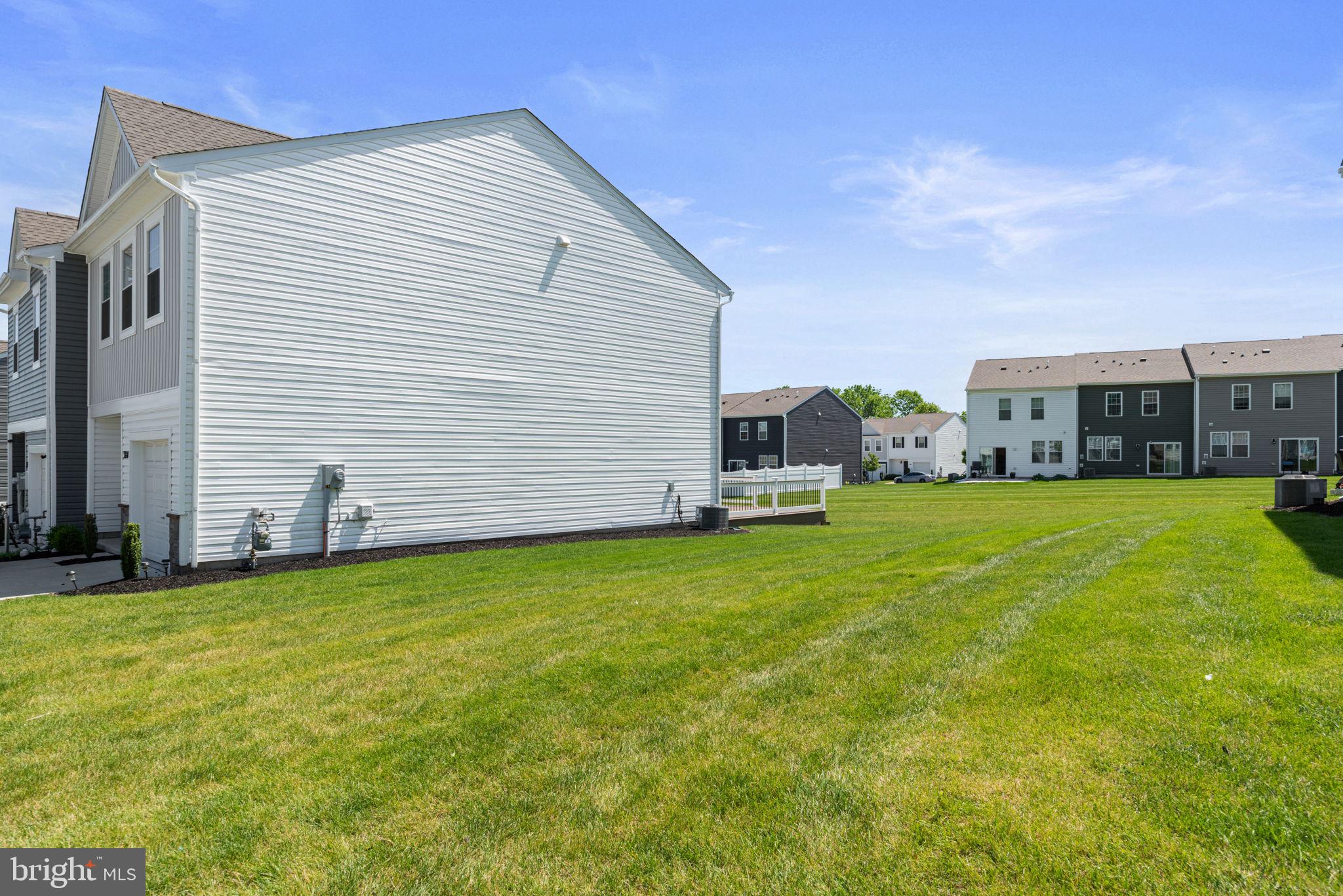 LOCUST RUN - Residential