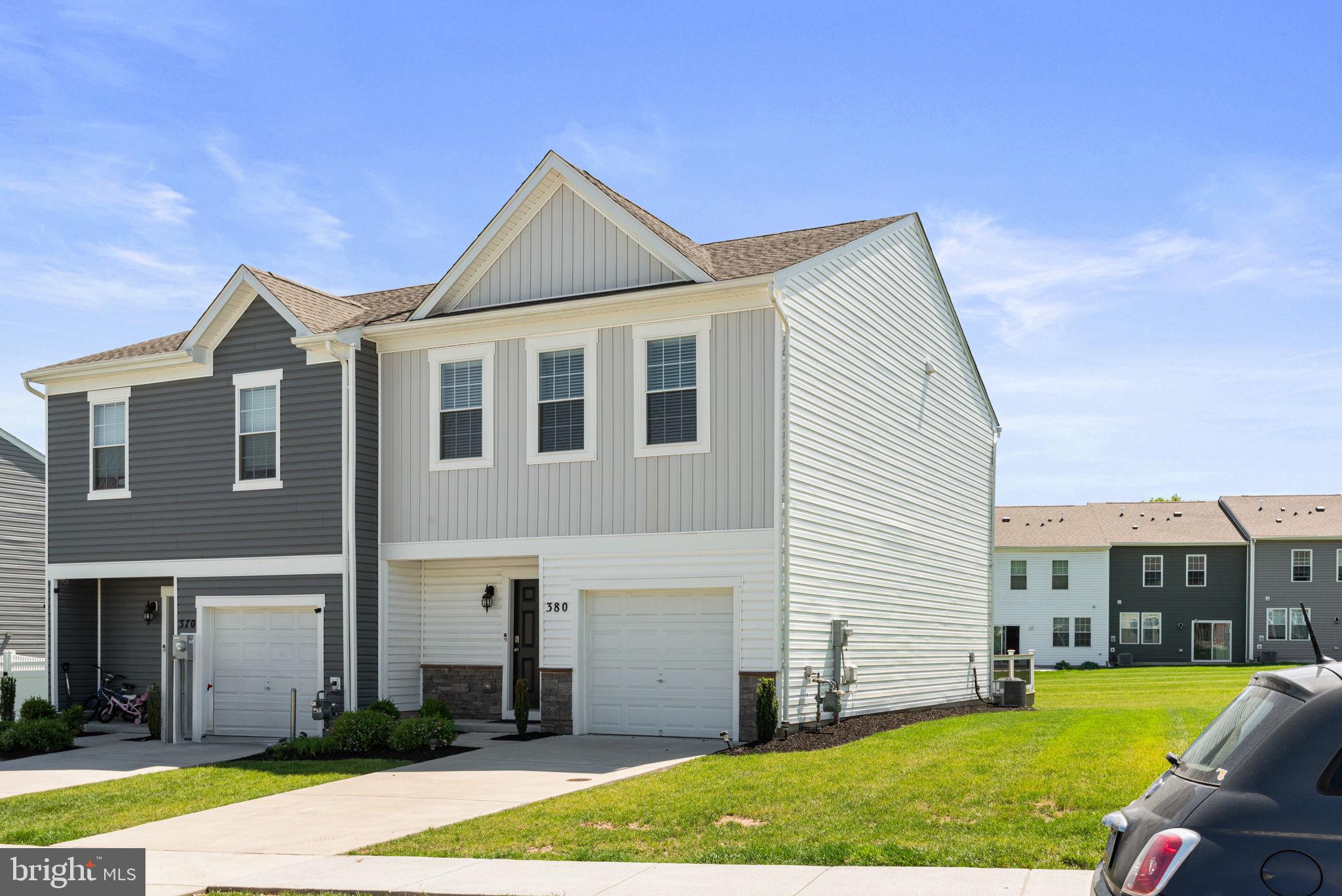 LOCUST RUN - Residential