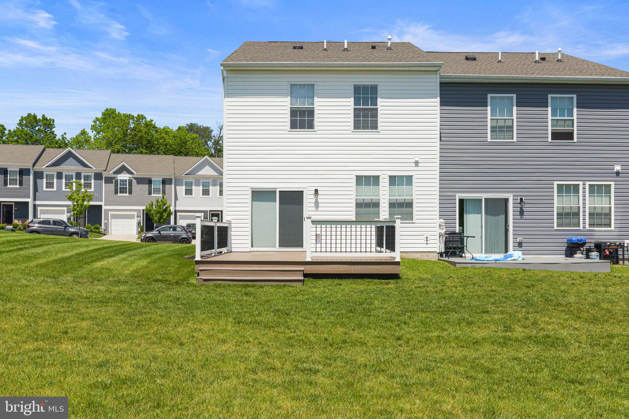 LOCUST RUN - Residential