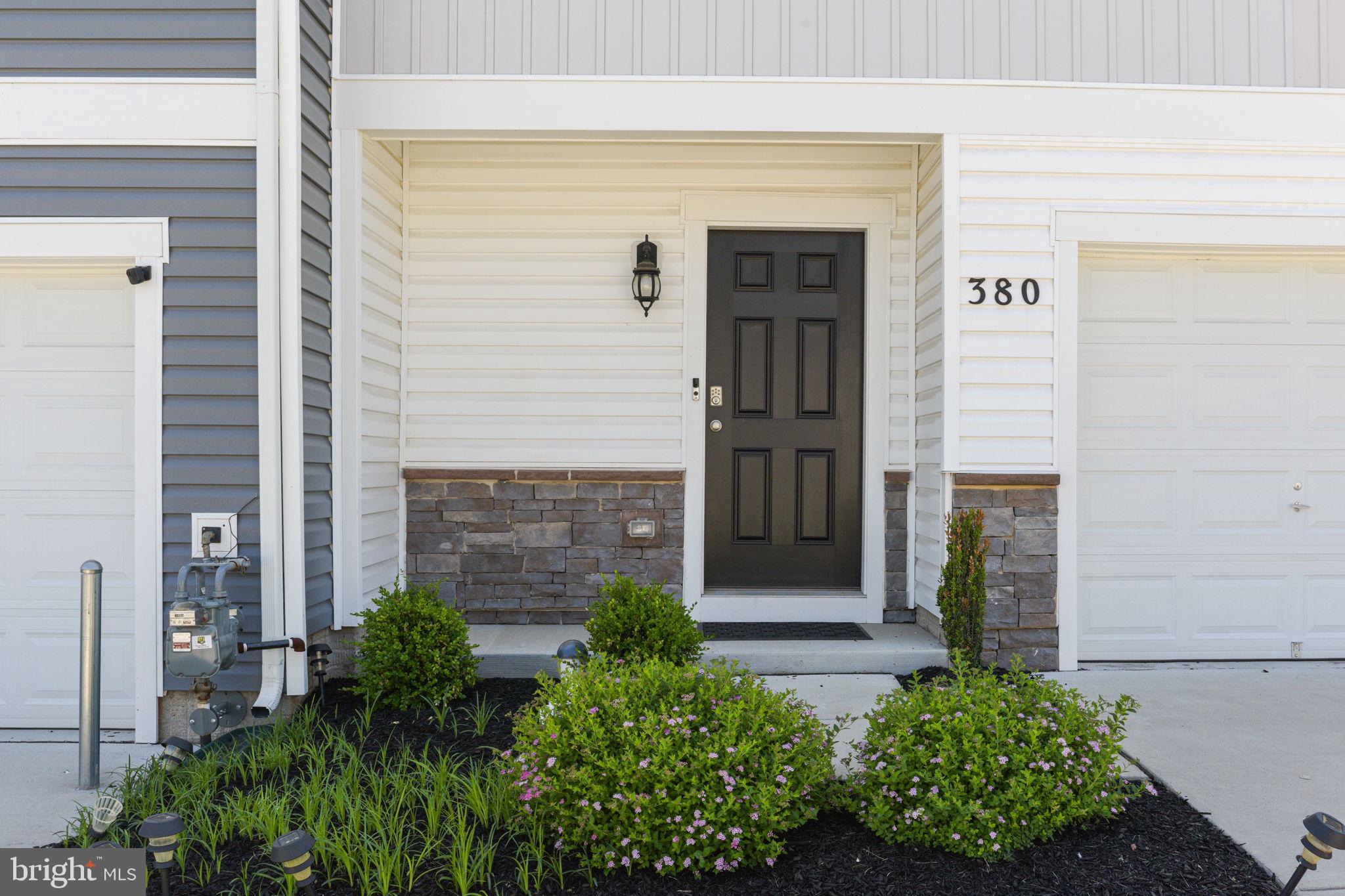 LOCUST RUN - Residential