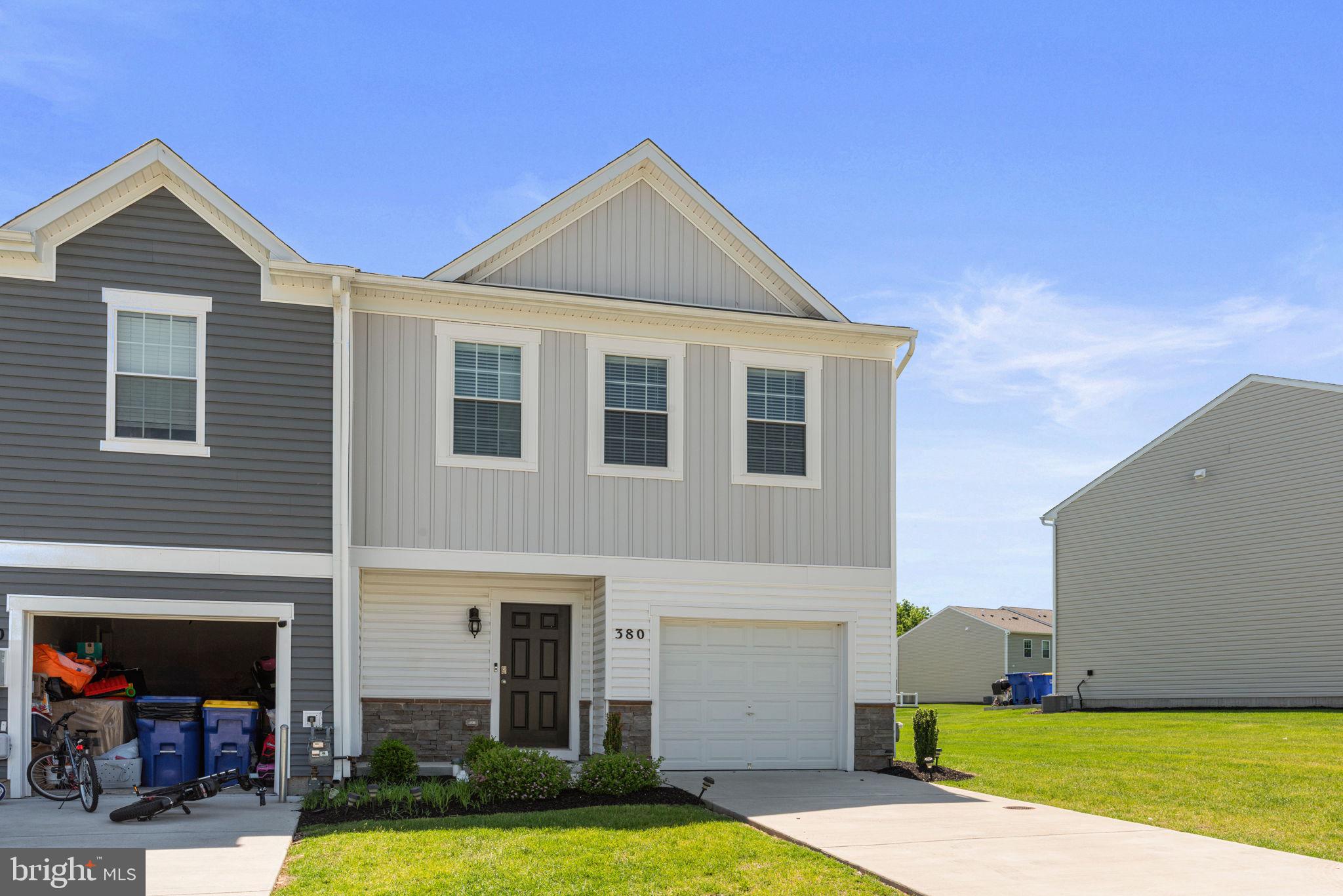 LOCUST RUN - Residential