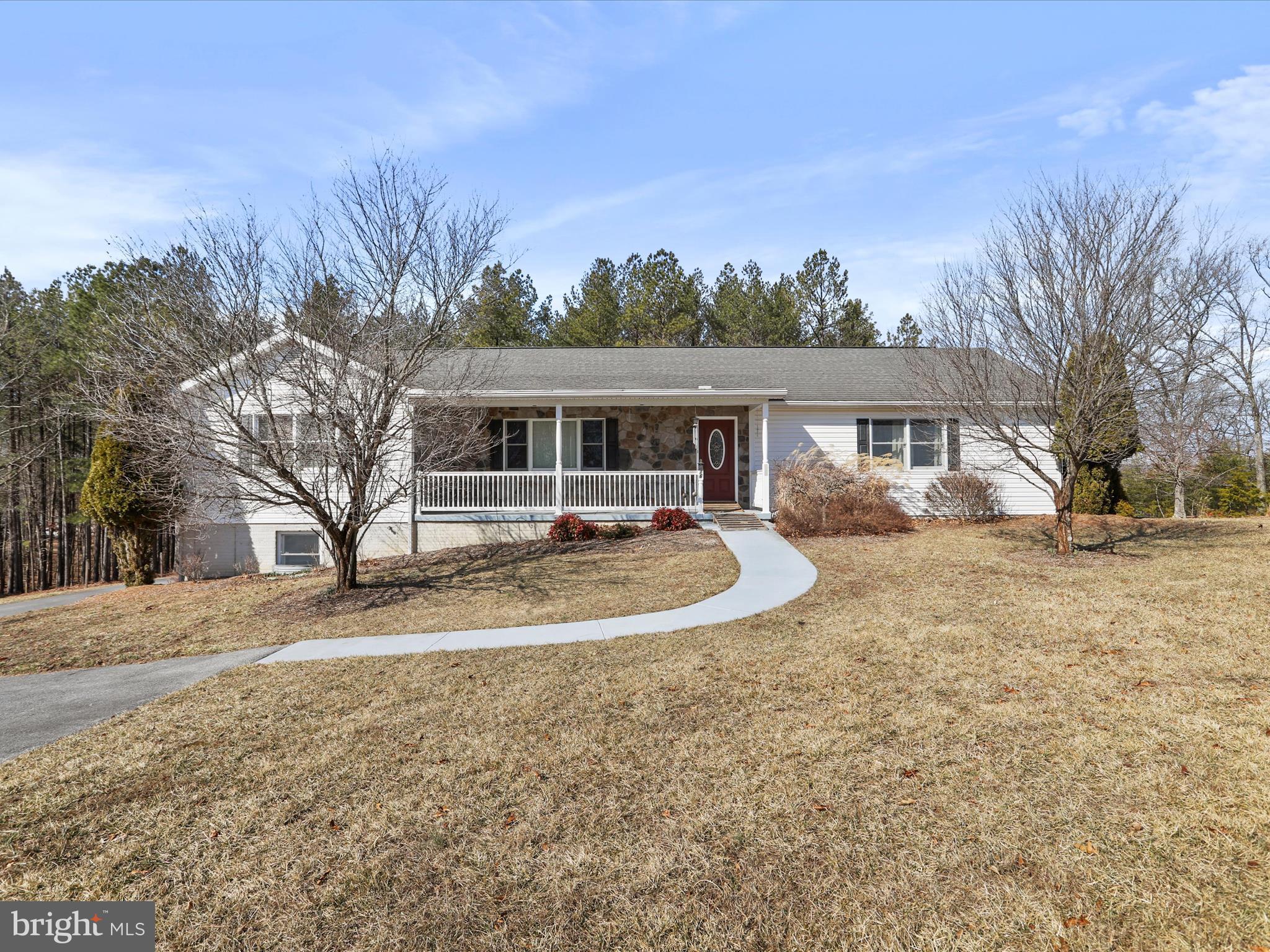 FAIRVIEW OAKS - Residential