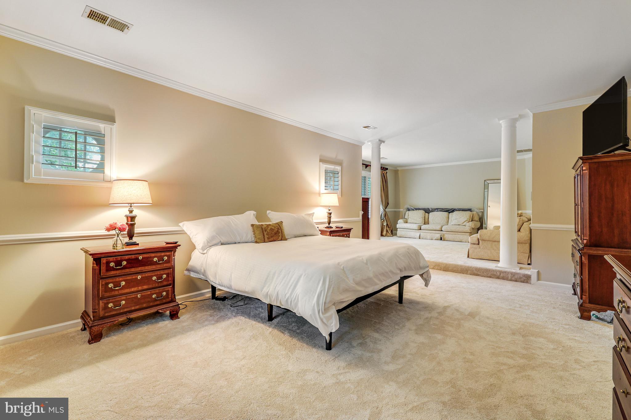 GRAND HAMPTONS - Residential
