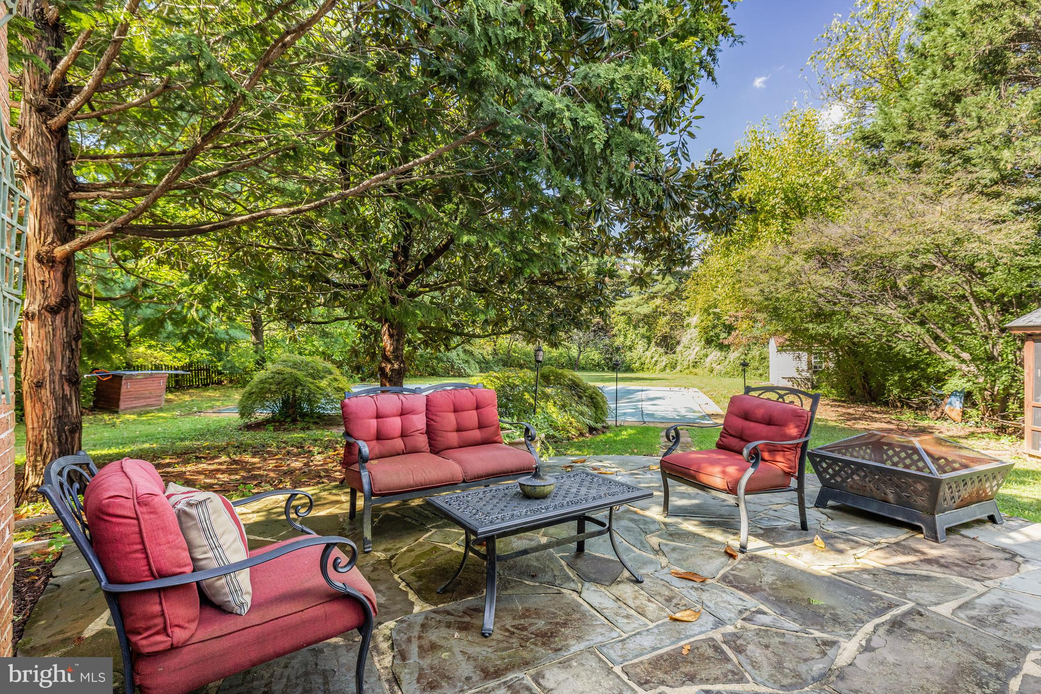 GRAND HAMPTONS - Residential