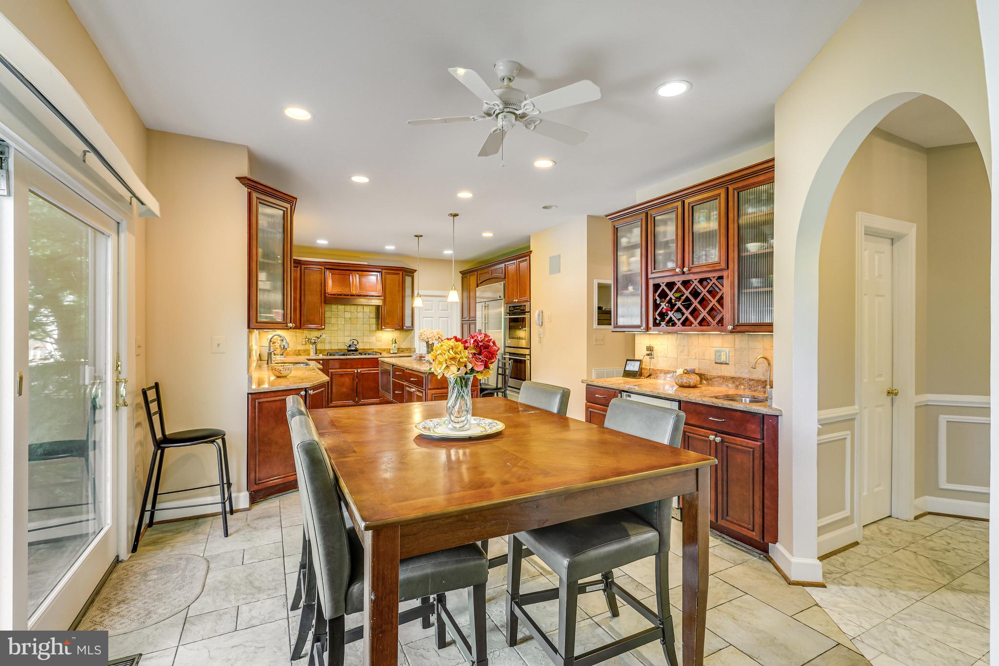 GRAND HAMPTONS - Residential