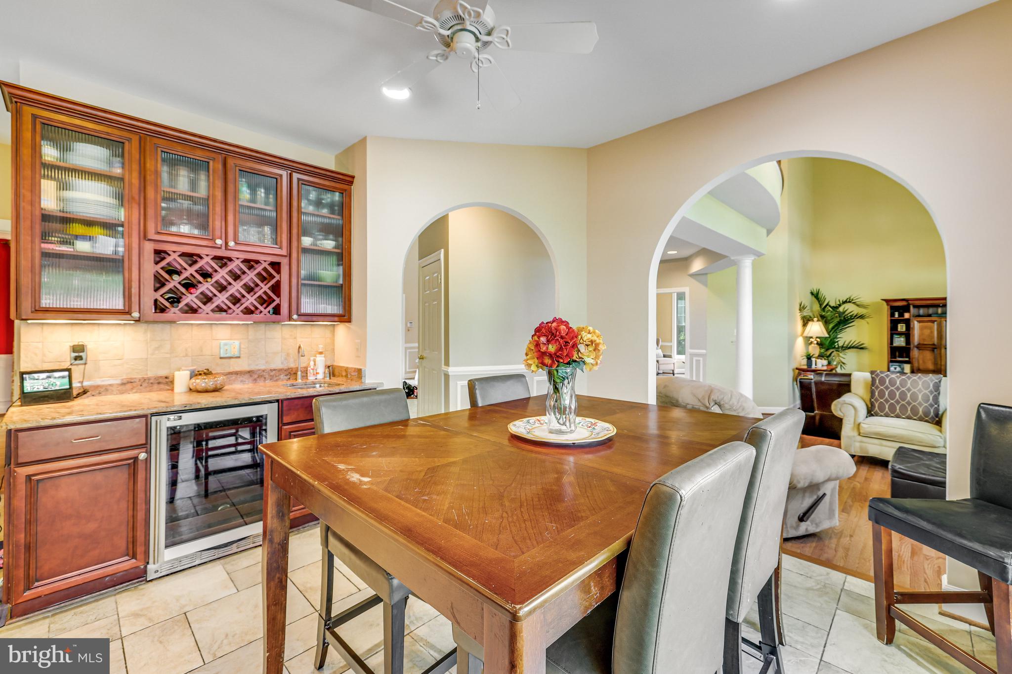 GRAND HAMPTONS - Residential