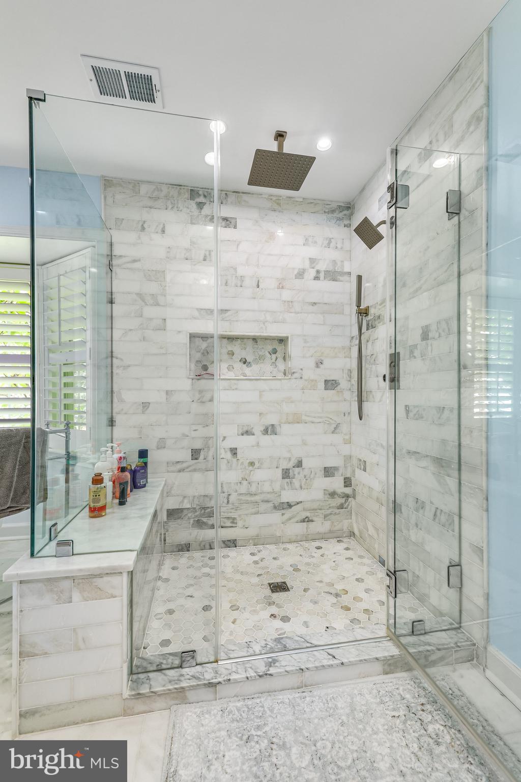GRAND HAMPTONS - Residential