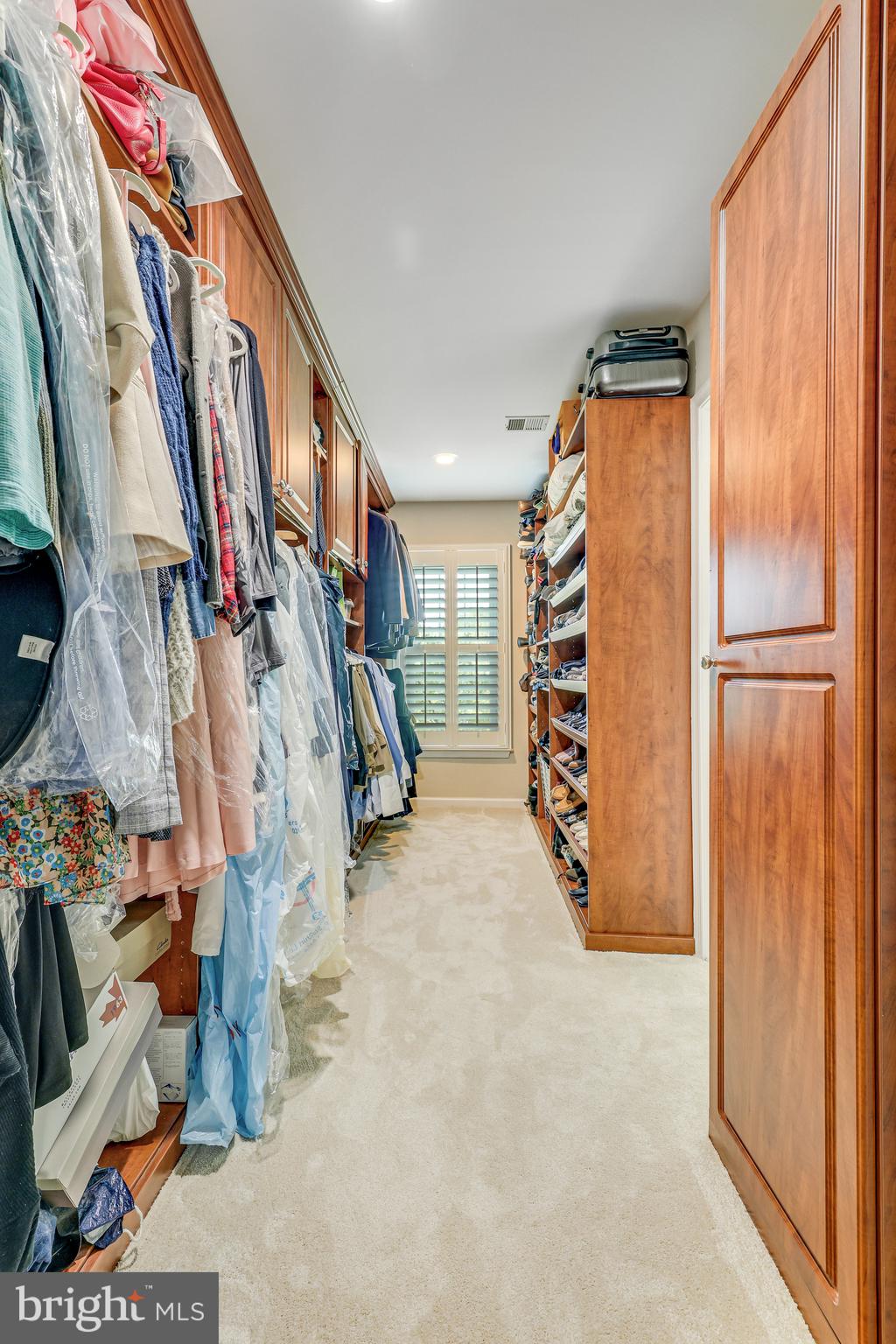 GRAND HAMPTONS - Residential