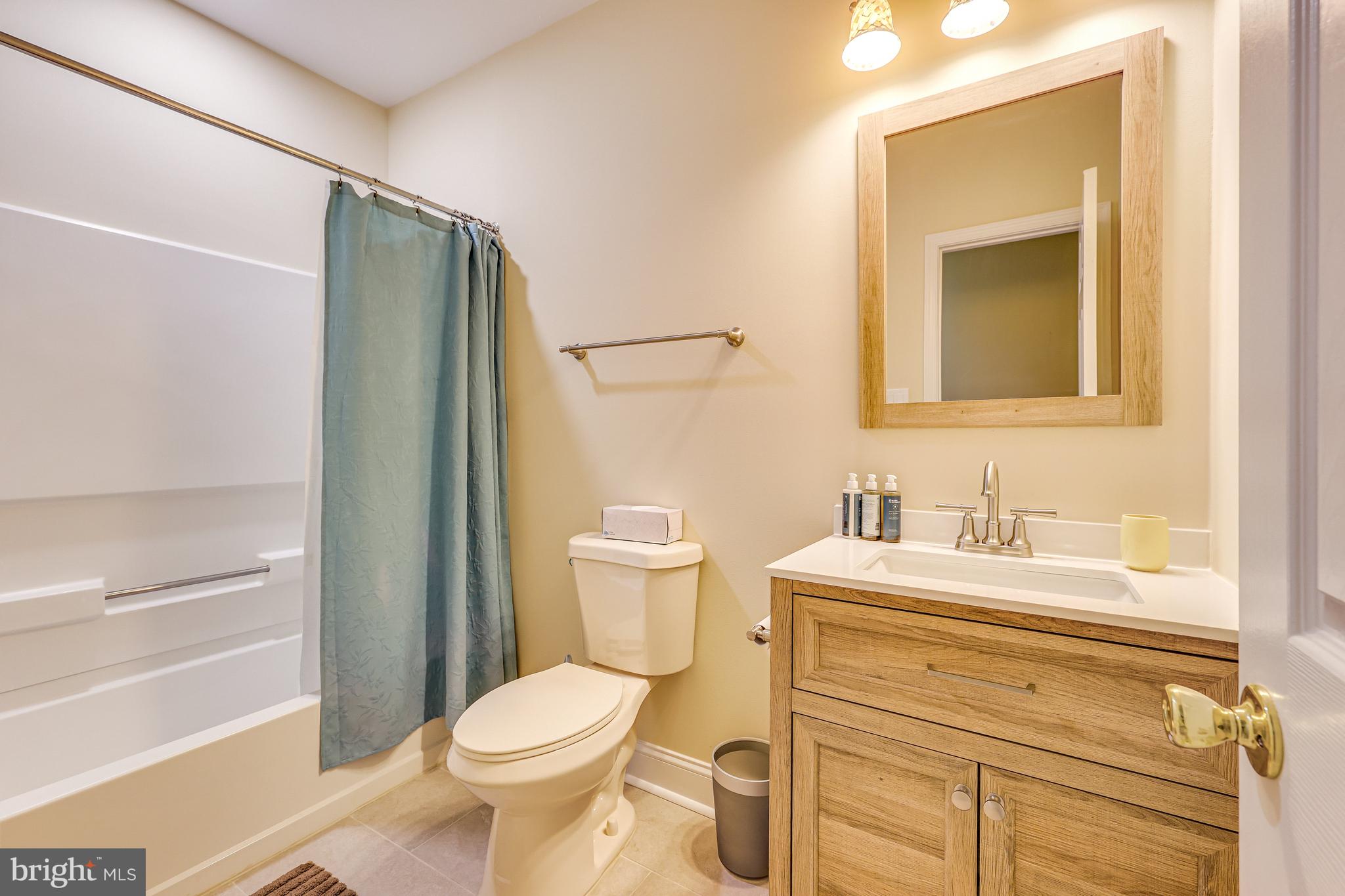 GRAND HAMPTONS - Residential