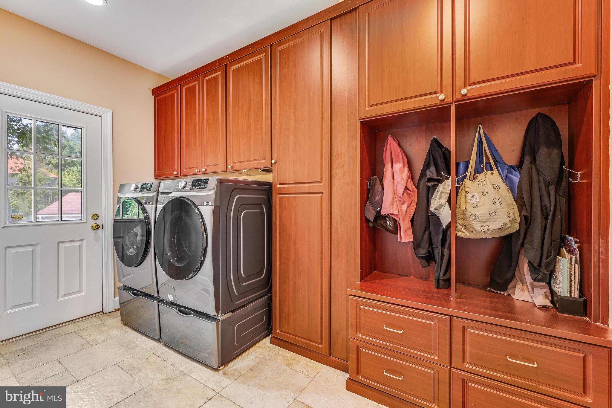GRAND HAMPTONS - Residential