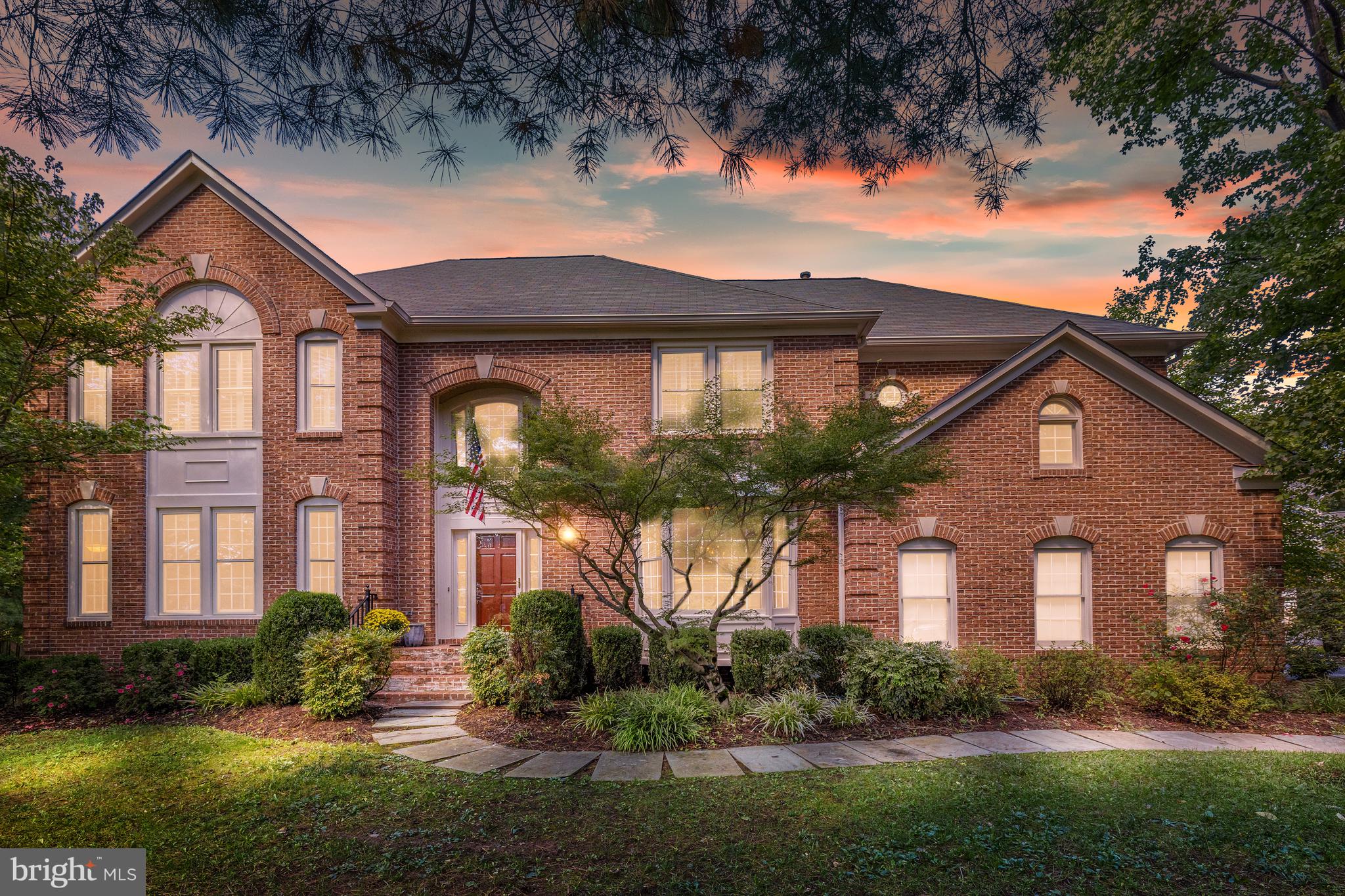 GRAND HAMPTONS - Residential