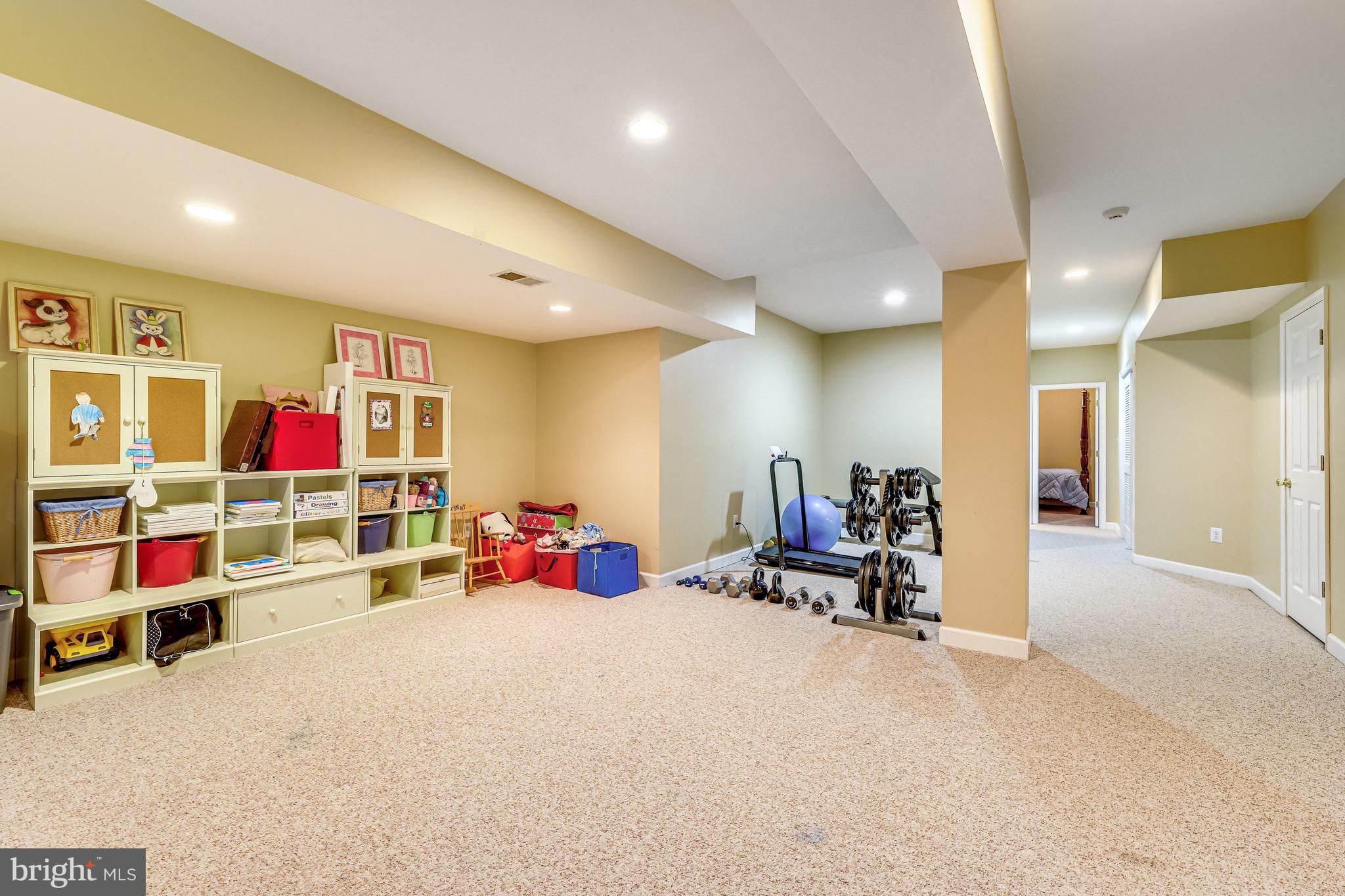 GRAND HAMPTONS - Residential