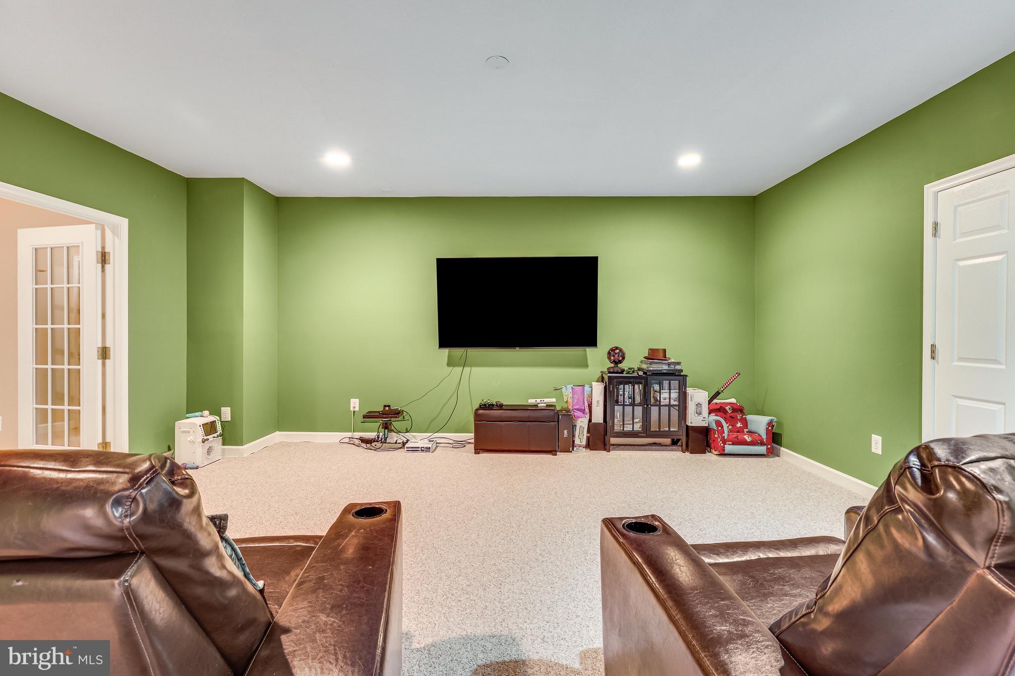 GRAND HAMPTONS - Residential