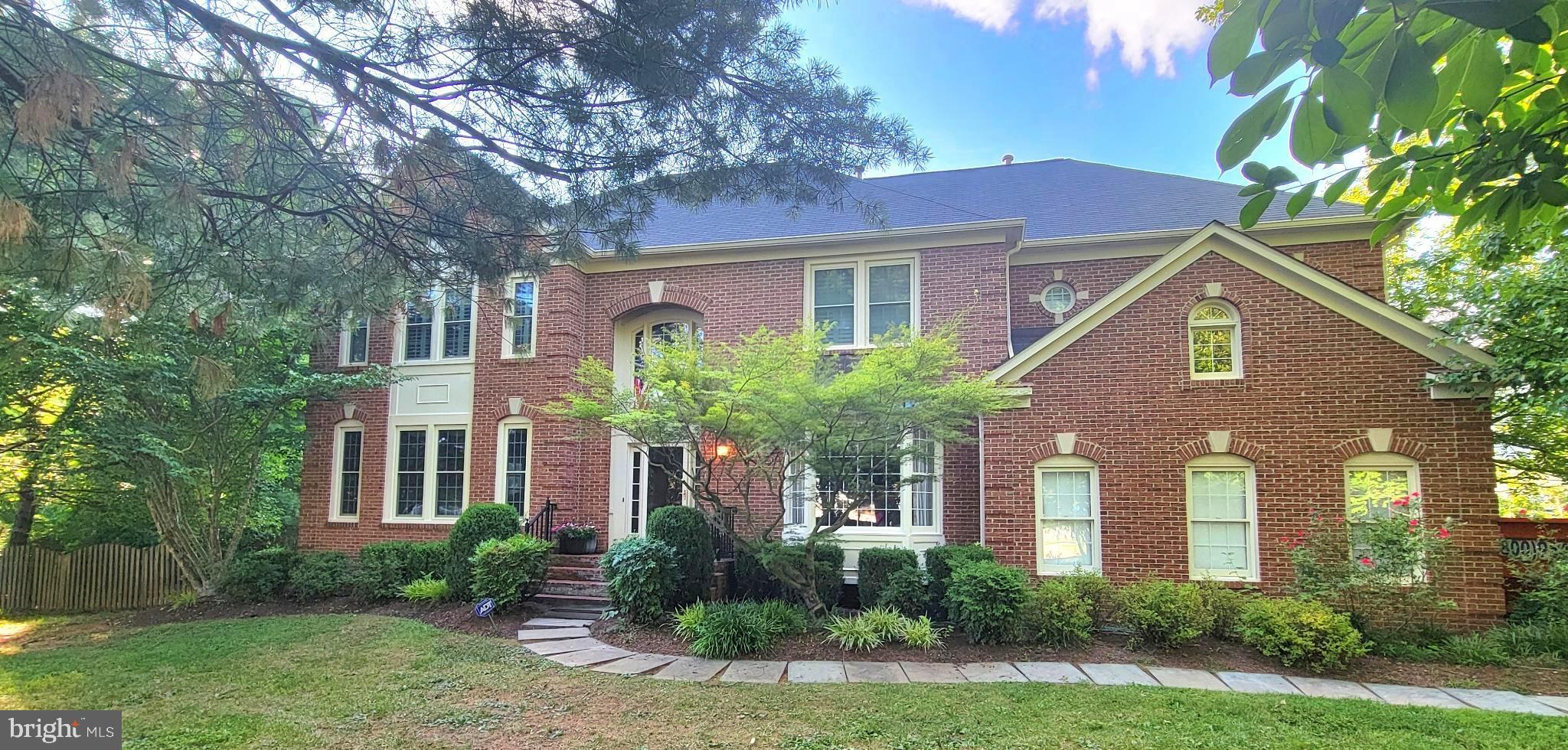 GRAND HAMPTONS - Residential