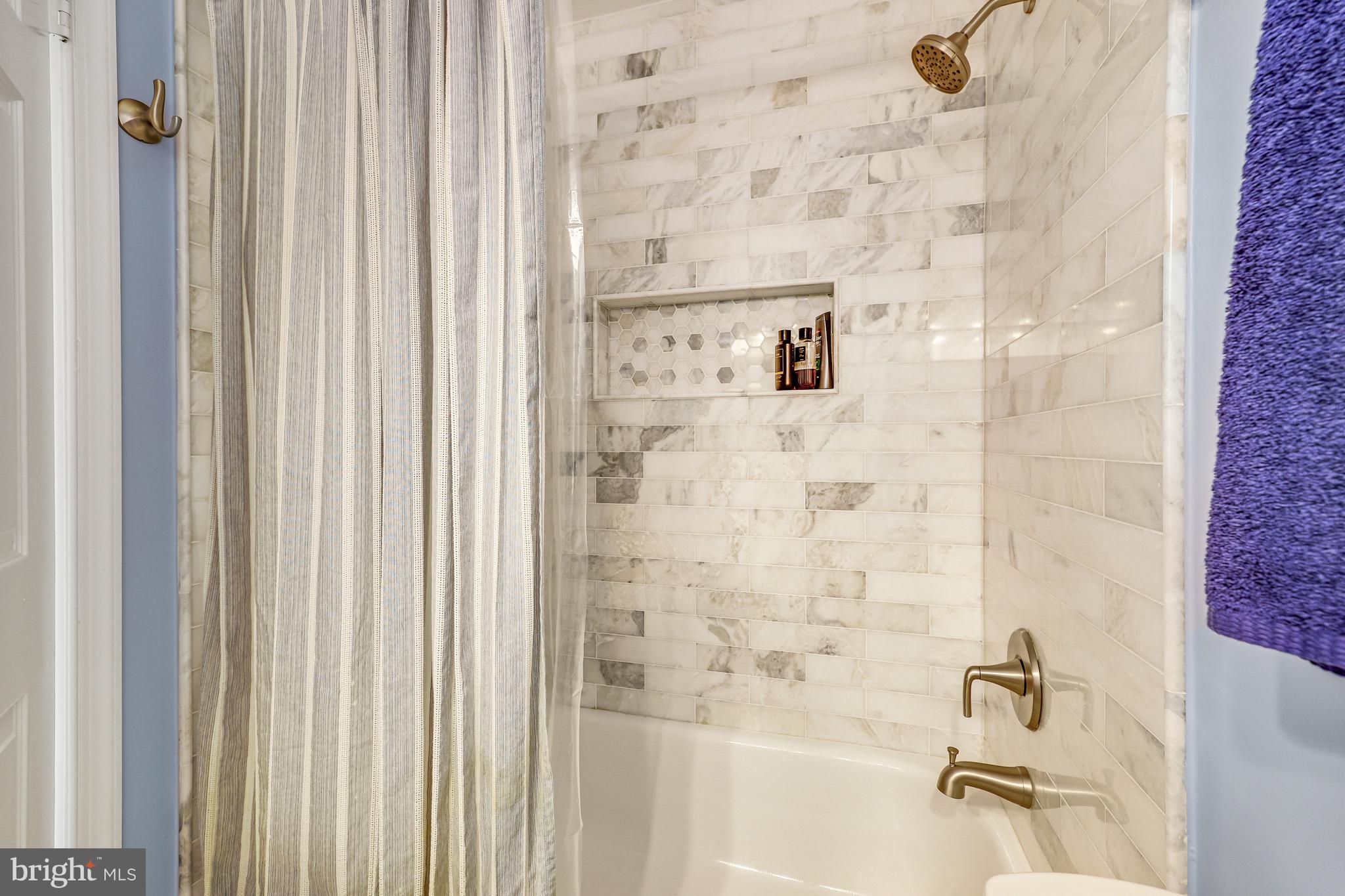GRAND HAMPTONS - Residential